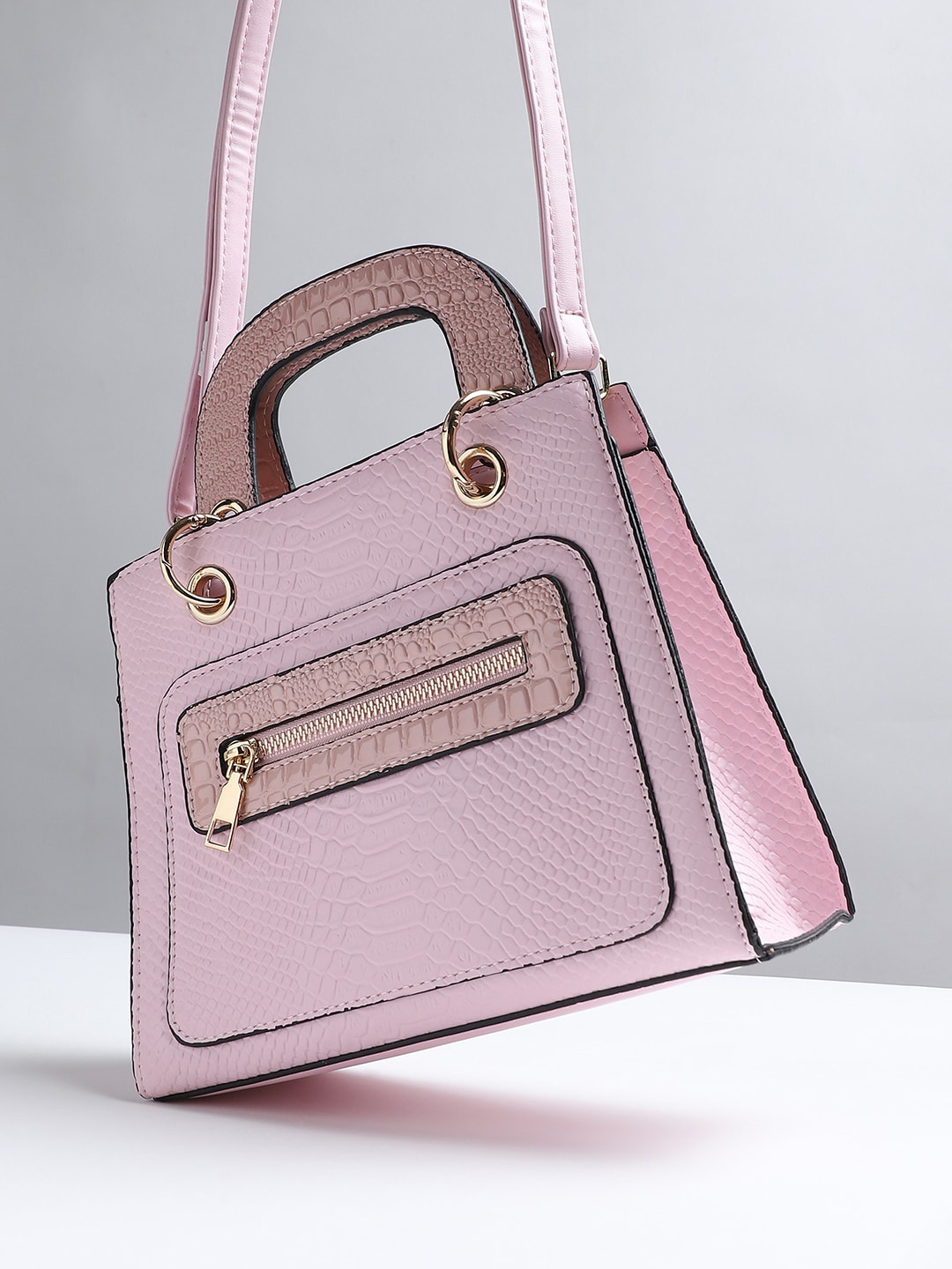 

HAUTE SAUCE by Campus Sutra Textured Structured Handheld Bag, Pink