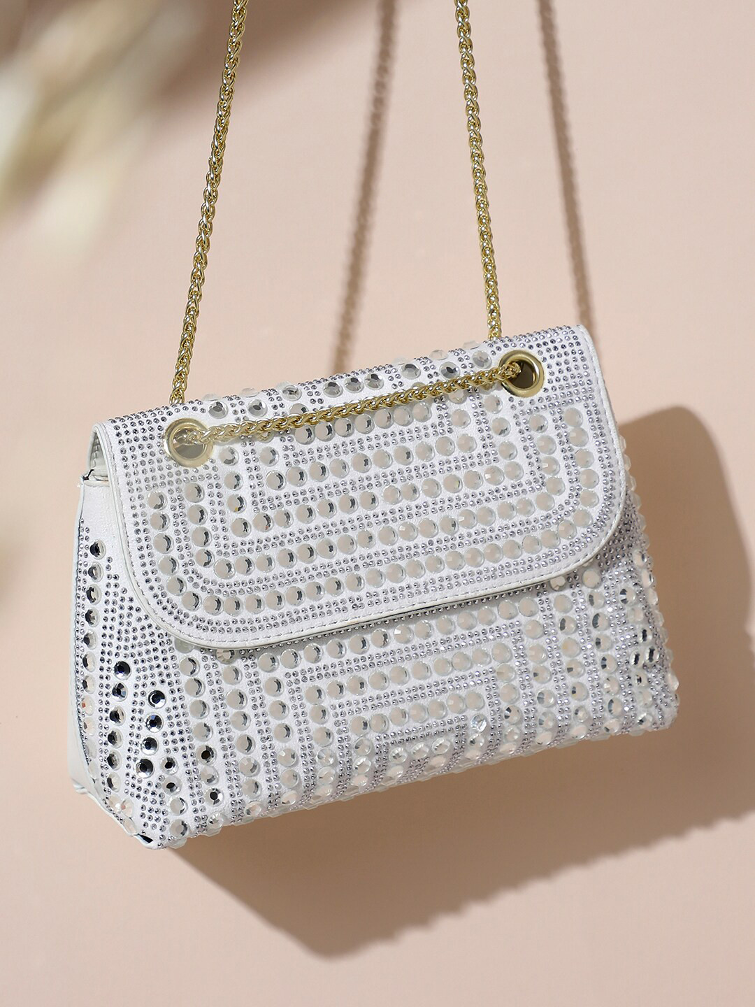 

HAUTE SAUCE by Campus Sutra Structured Sling Bag, White