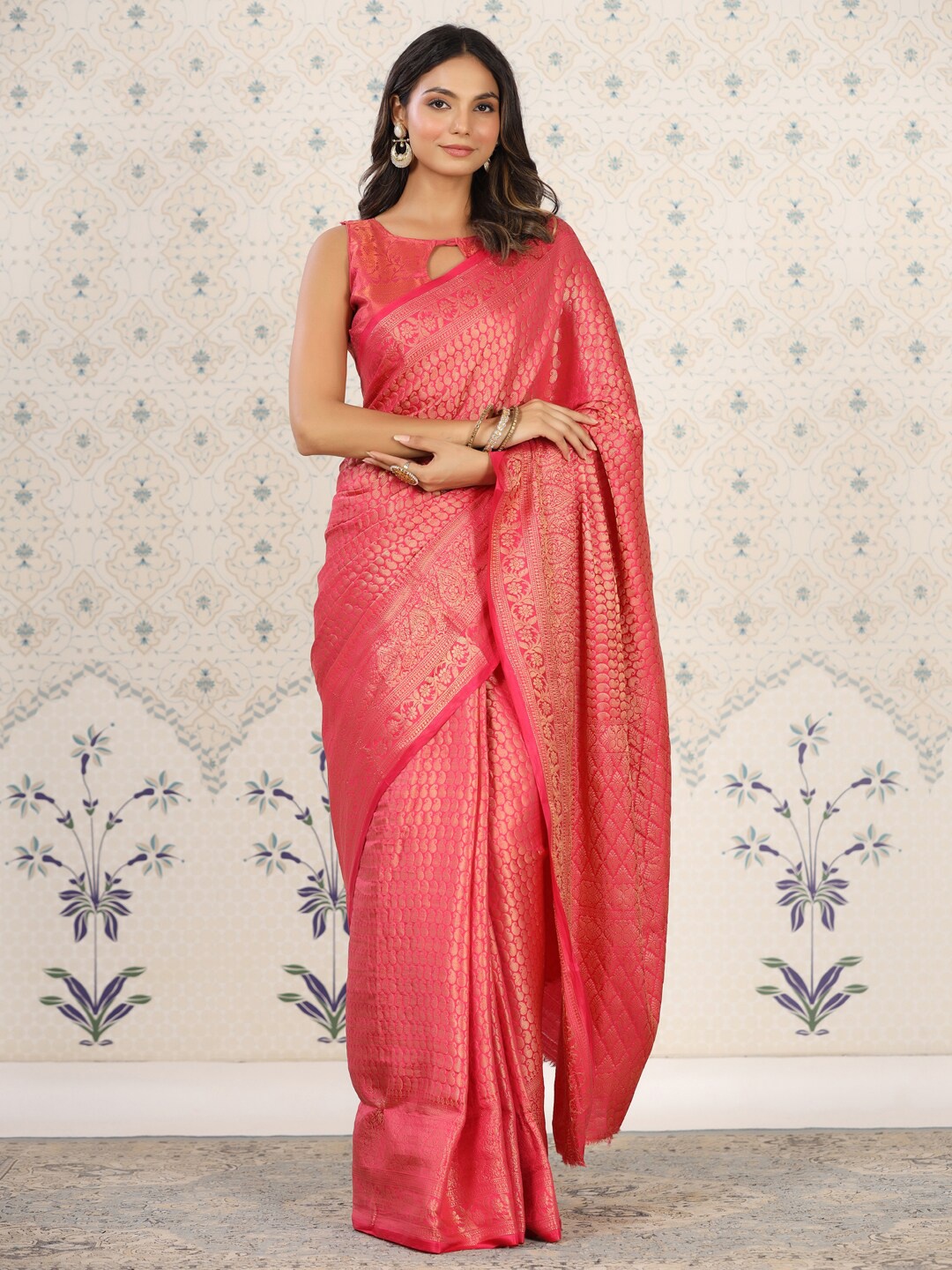

Ode by House of Pataudi Paisley Woven Design Zari Kanjeevaram Saree, Pink