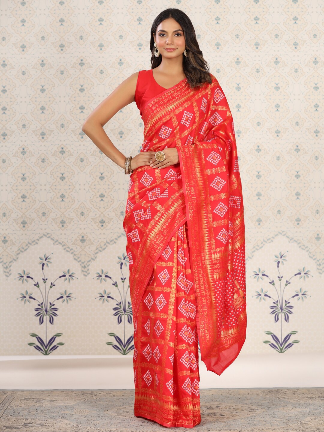 

Ode by House of Pataudi Printed Bandhani Saree, Red