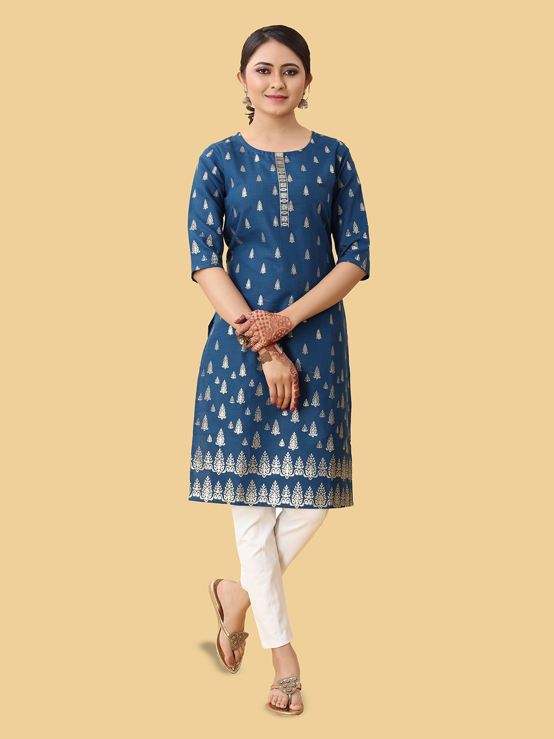 

Kiwie Ethnic Motifs Printed Round Neck Straight Kurta, Turquoise blue