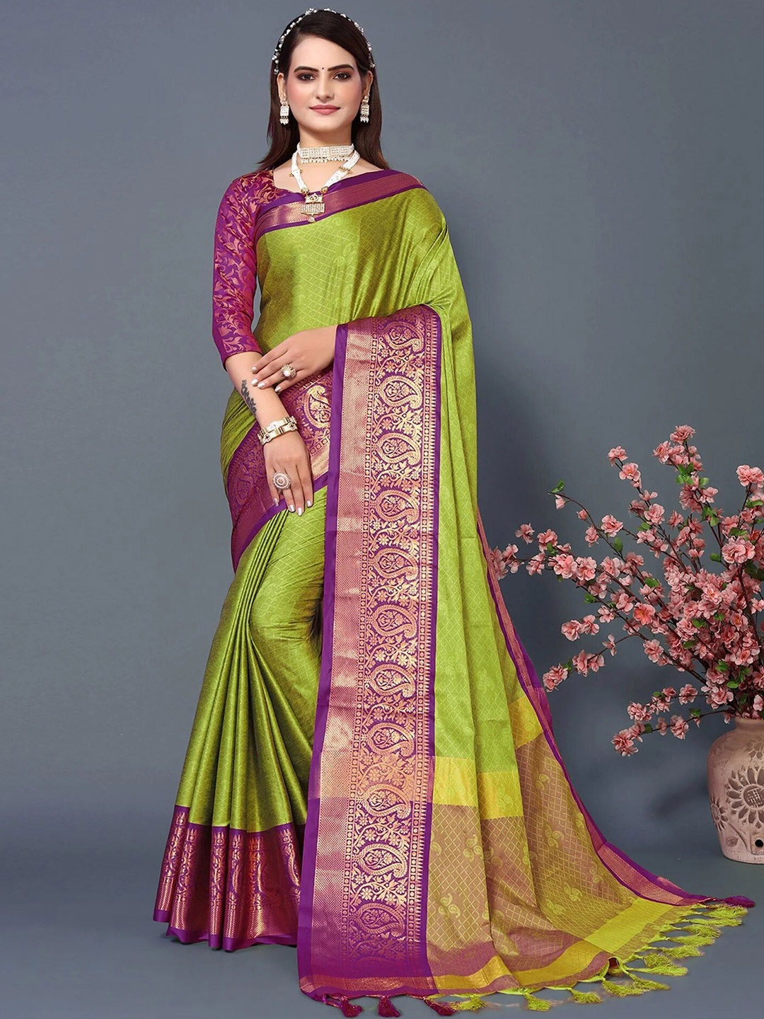 

KALINI Paisley Woven Design Zari Detailed Silk Cotton Saree, Green