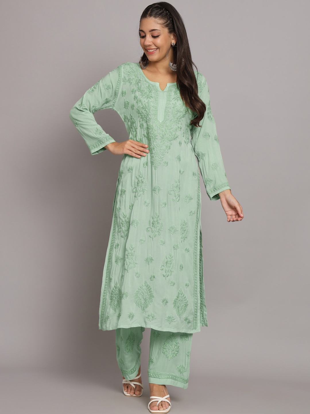 

PARAMOUNT CHIKAN Ethnic Motifs Embroidered Chikankari Regular Kurta with Palazzos, Sea green