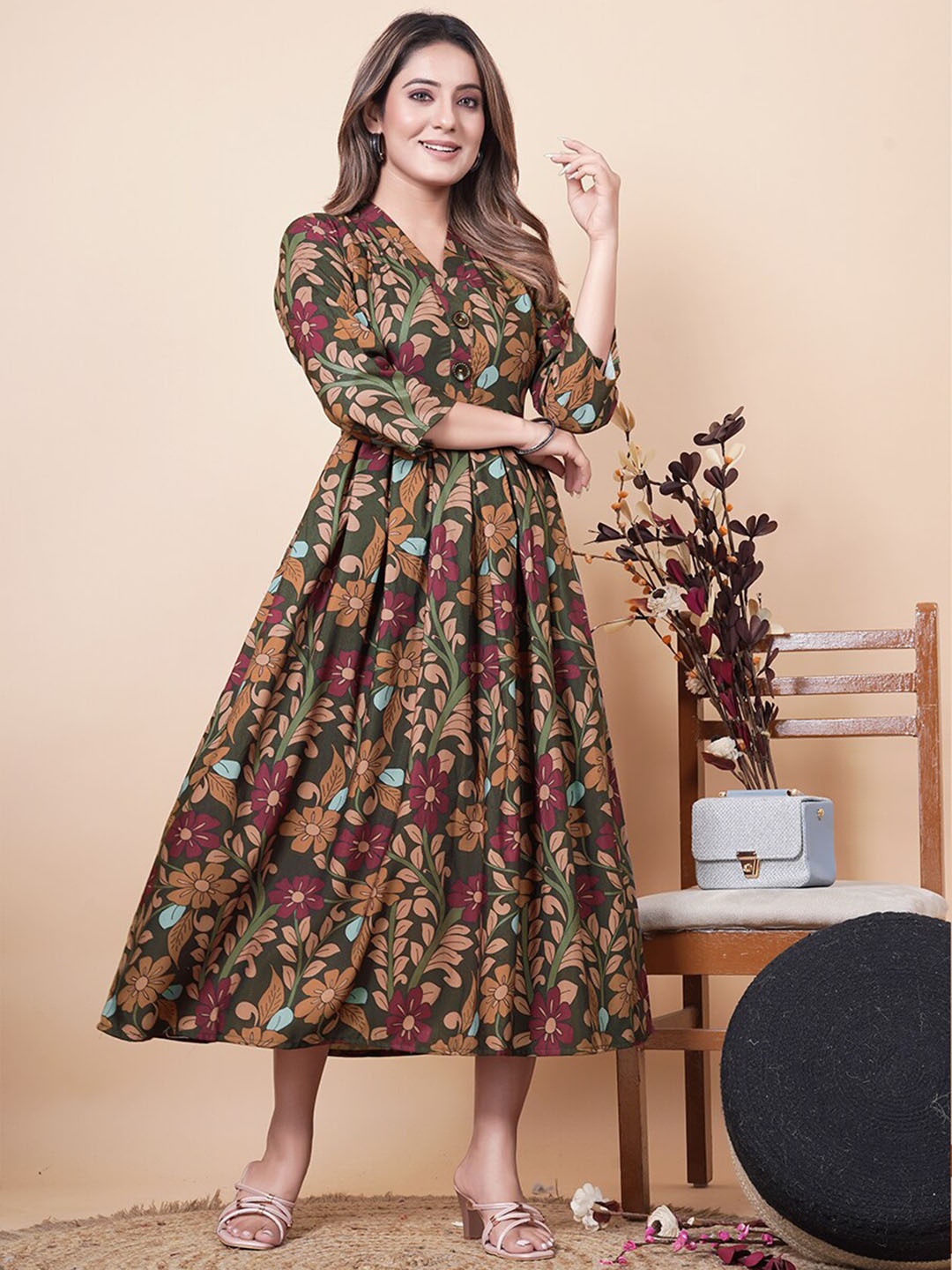 

Tasarika Floral Printed Fit & Flare Midi Ethnic Dresses, Green