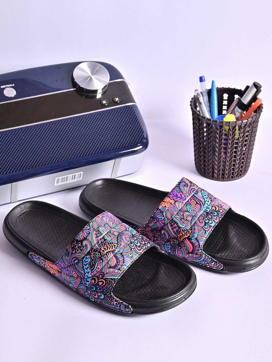 

PERY PAO Men Ethnic Motifs Printed Sliders, Purple