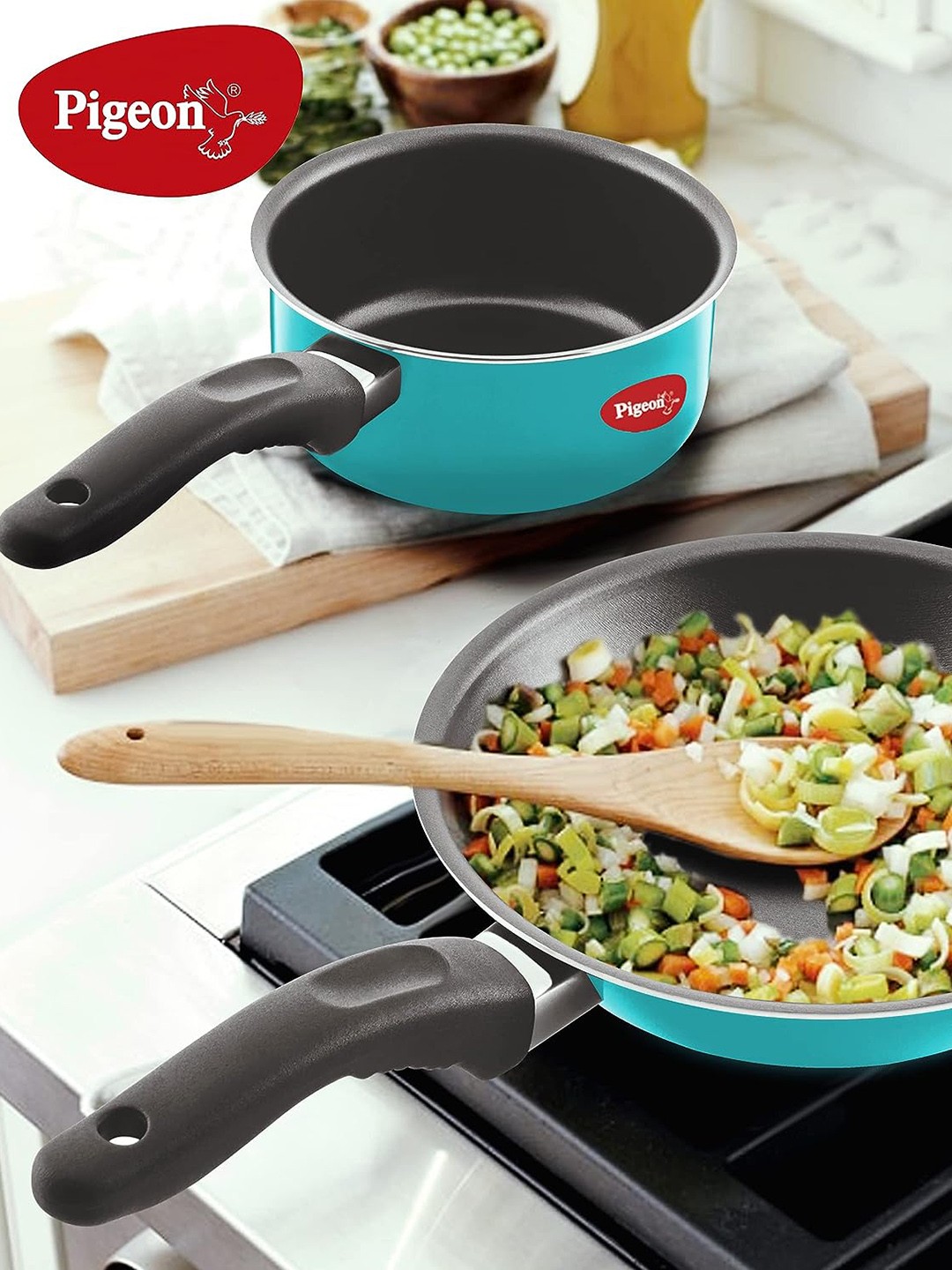 

Pigeon Blue & Black Set Of 4 Master Chef Non-Stick Aluminum Cookware Set
