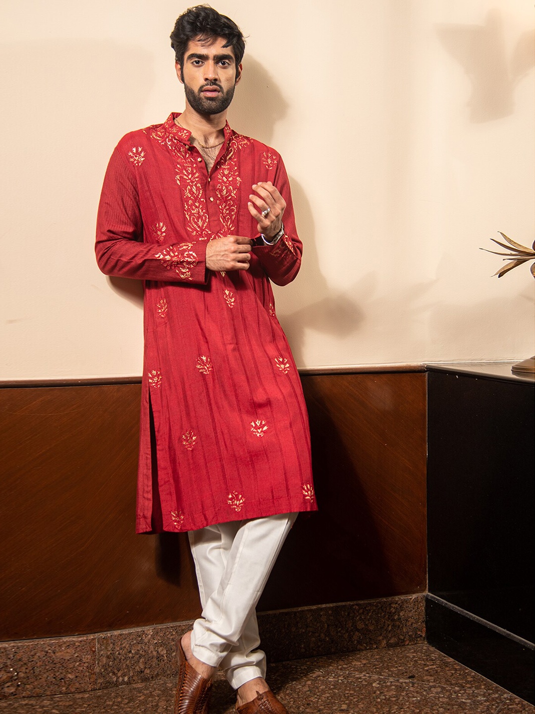 

Soniya g Floral Self Design Regular Pure Cotton Kurta with Trouser, Red