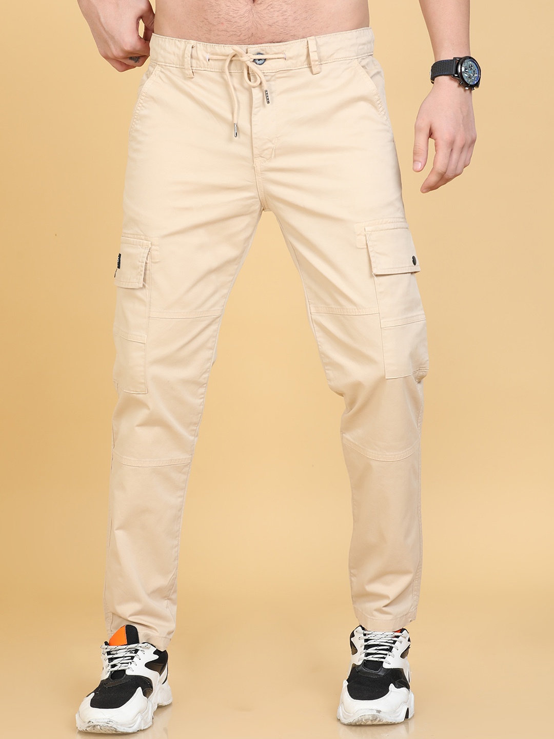 

Reslag Men Mid-Rise Cargos Trousers, Beige