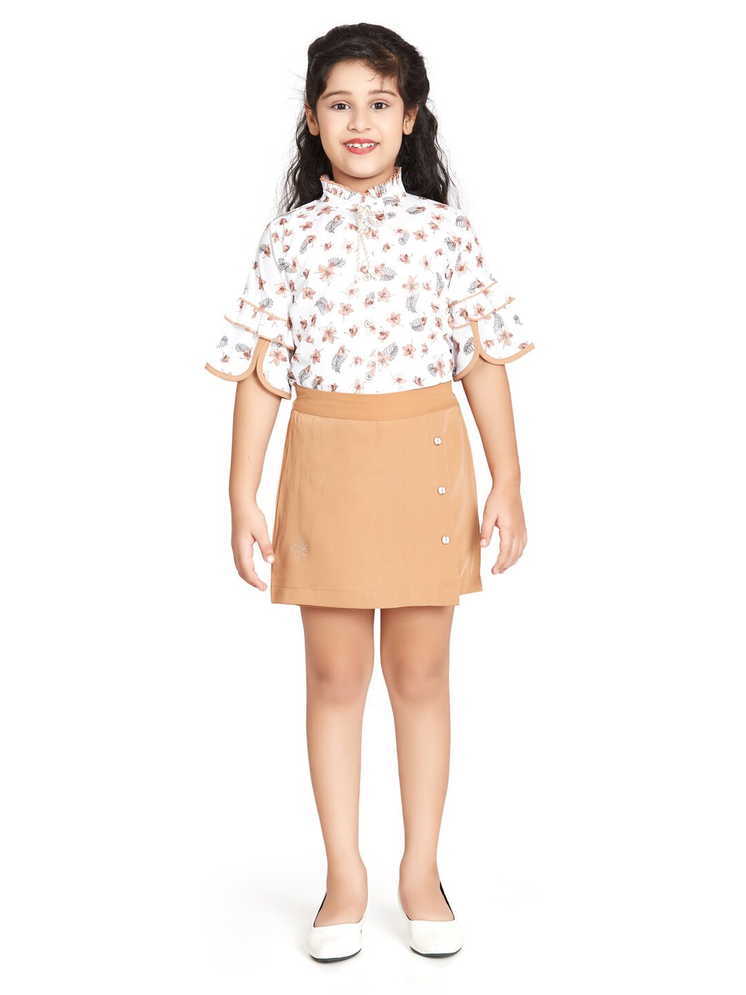 

Peppermint Girls Printed Mandarin Collar Top With Shorts, Brown