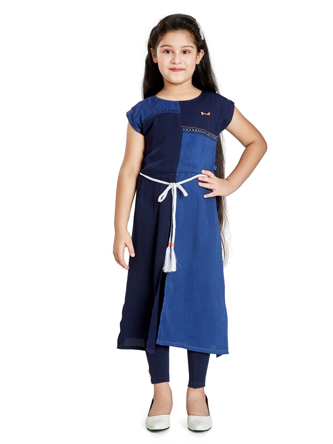 

Peppermint Girls Colourblocked Kurta With Leggings, Navy blue