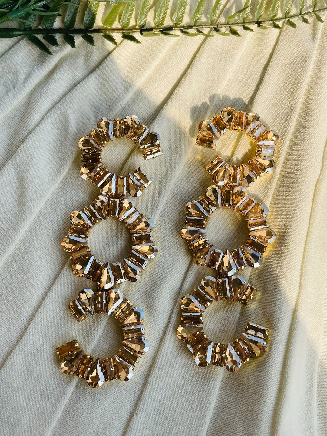 

ISHKAARA Circular Drop Earrings, Gold