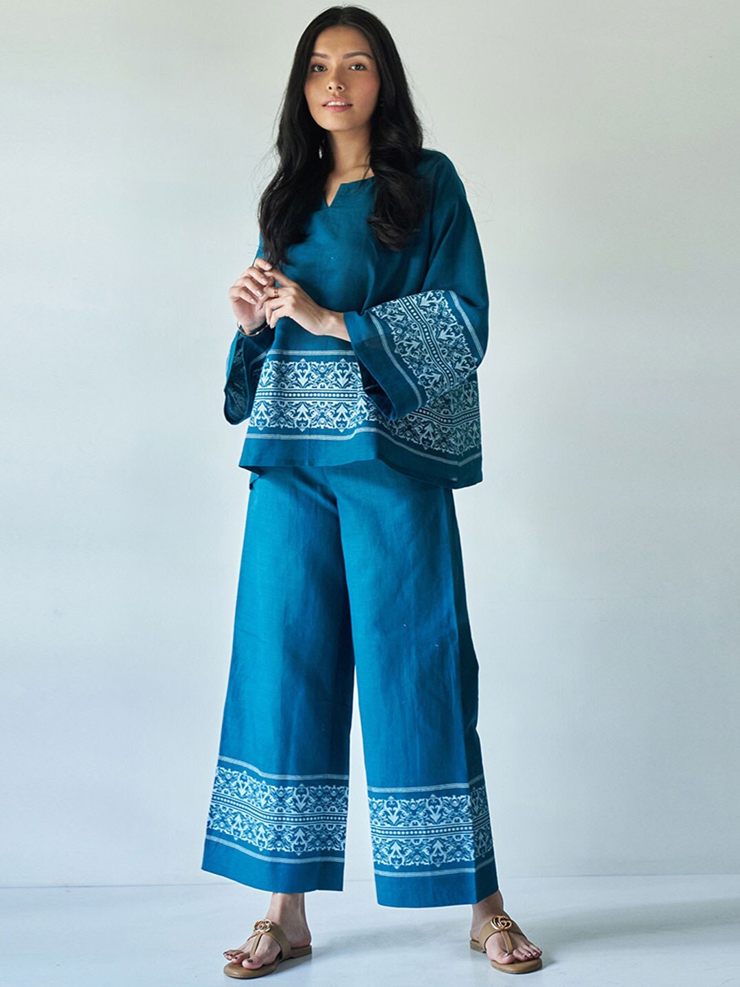 

Ganga Printed Round Neck Top with Palazzos, Blue