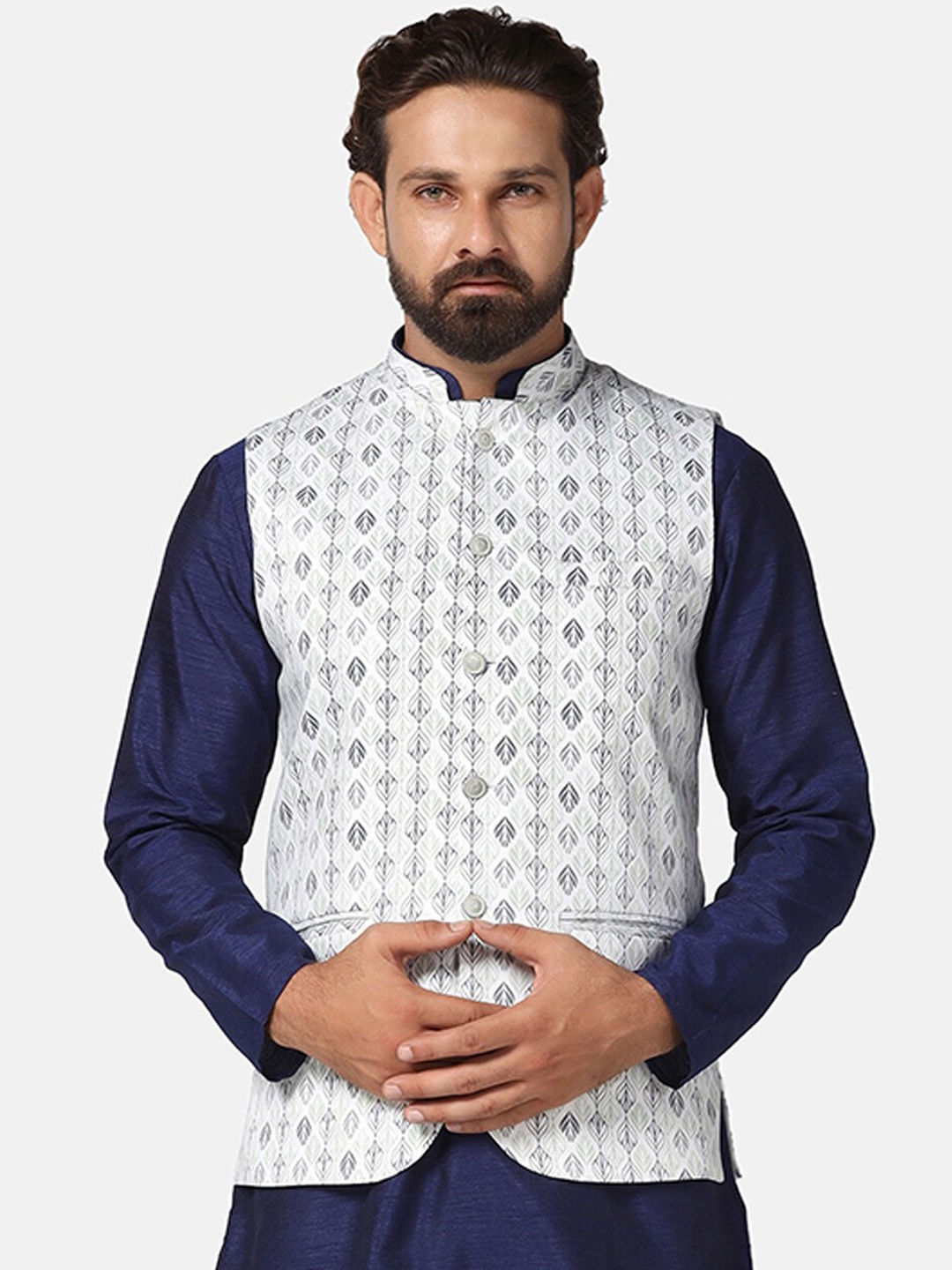 

TAHVO Geometric Printed Nehru Jacket, White