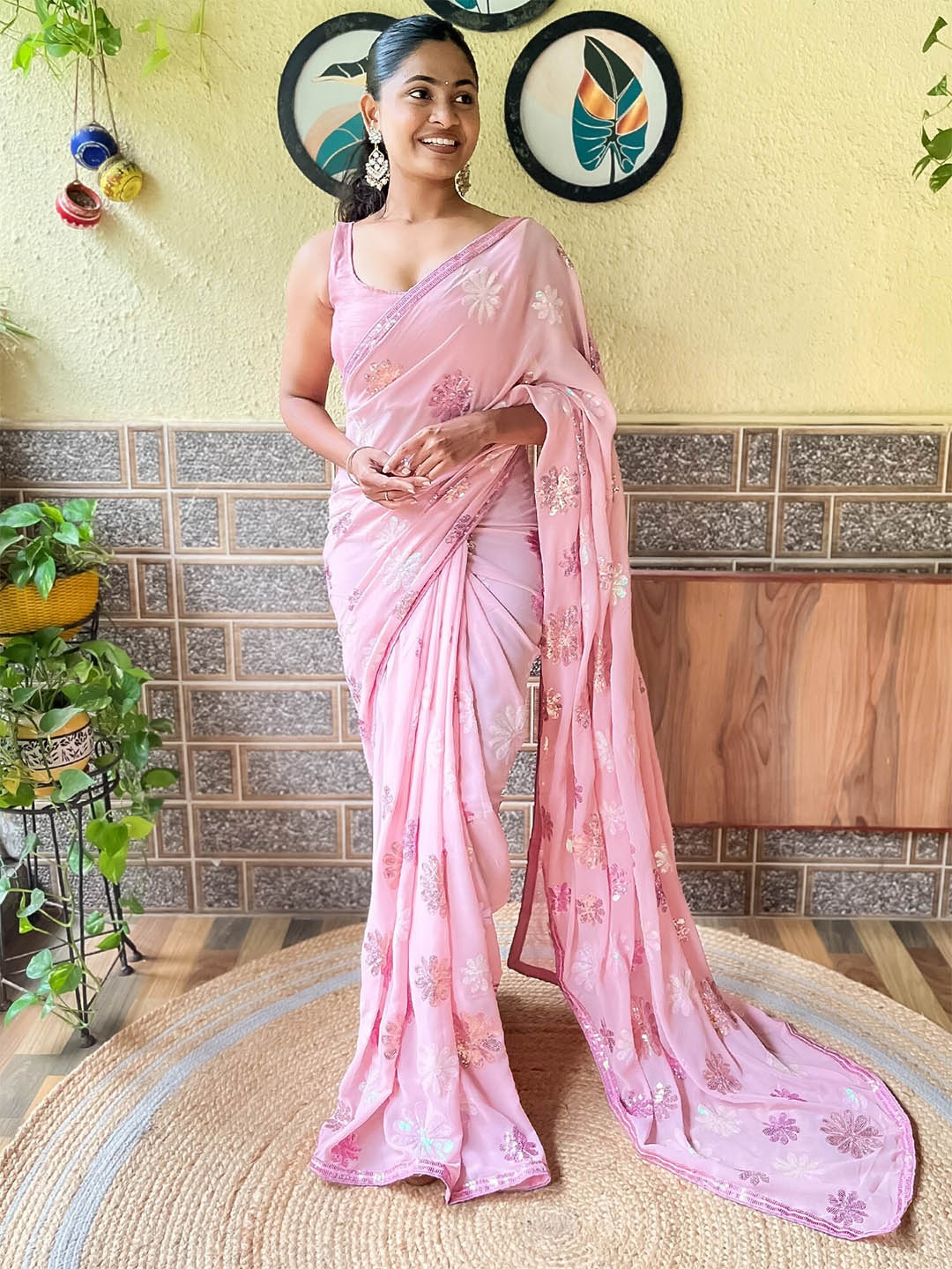 

Mitera Floral Embellished Sequinned Poly Georgette Saree, Pink