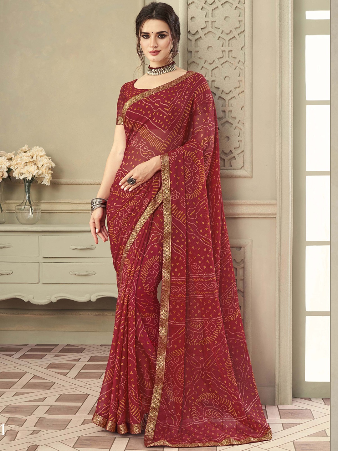 

Mitera Printed Zari Bandhani Saree, Red