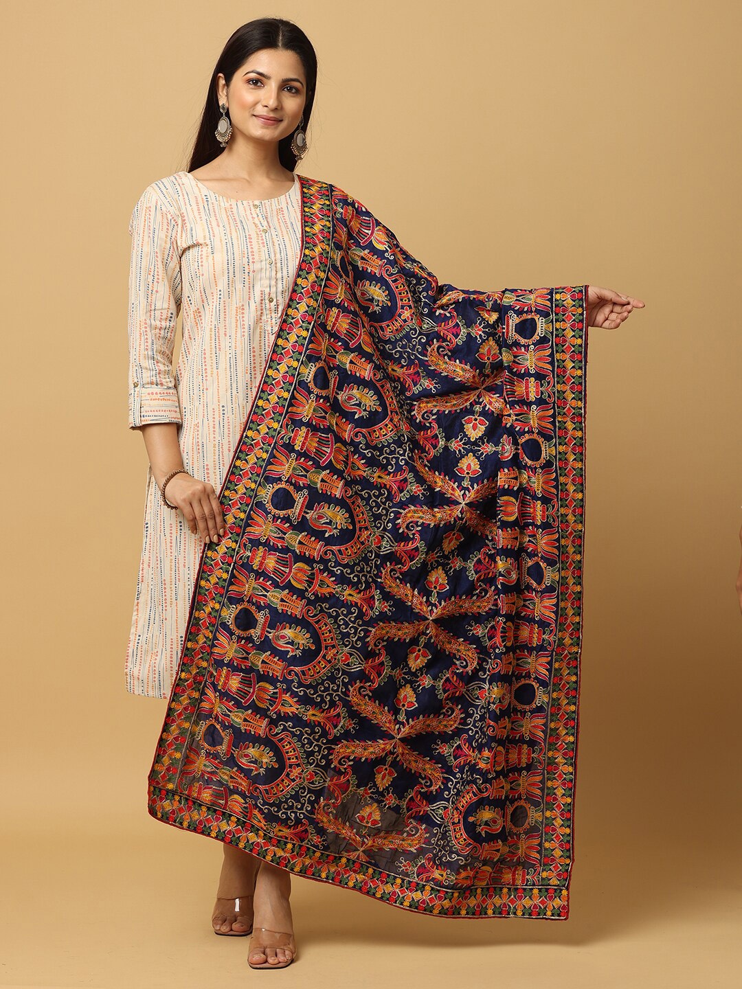 

VASTRANAND Ethnic Motifs Embroidered Dupatta, Navy blue