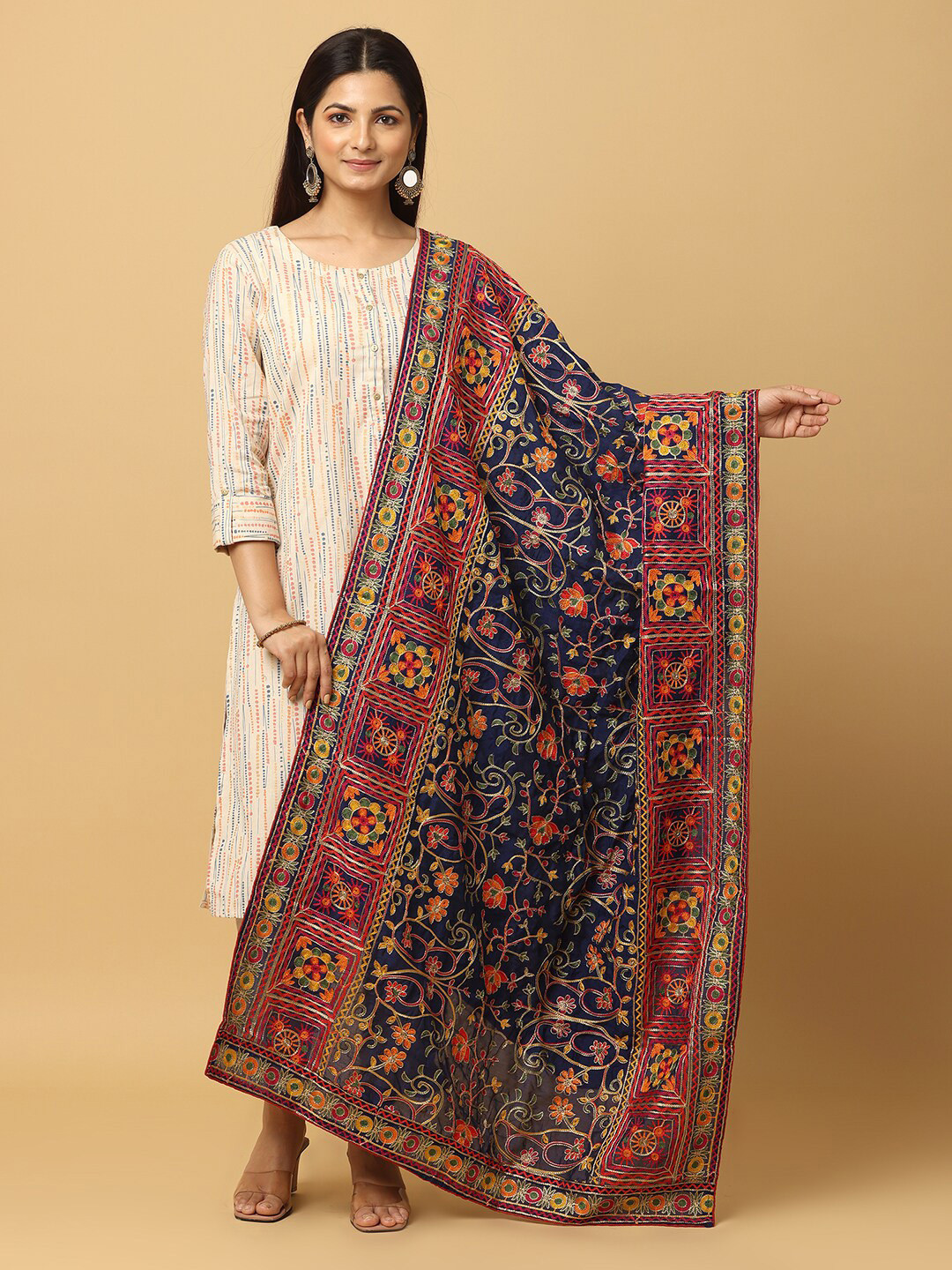 

VASTRANAND Ethnic Motifs Embroidered Dupatta, Navy blue