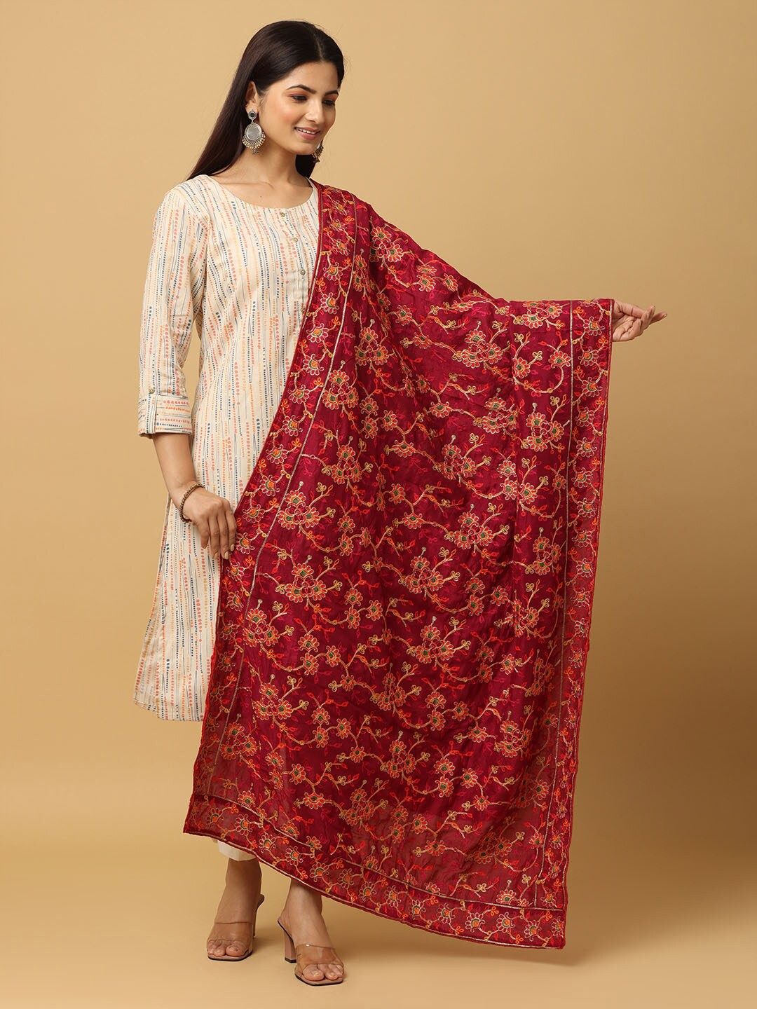 

VASTRANAND Ethnic Motifs Embroidered Thread Work Dupatta, Burgundy