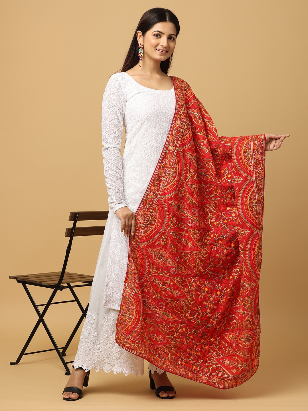 

VASTRANAND Ethnic Motifs Embroidered Dupatta, Red