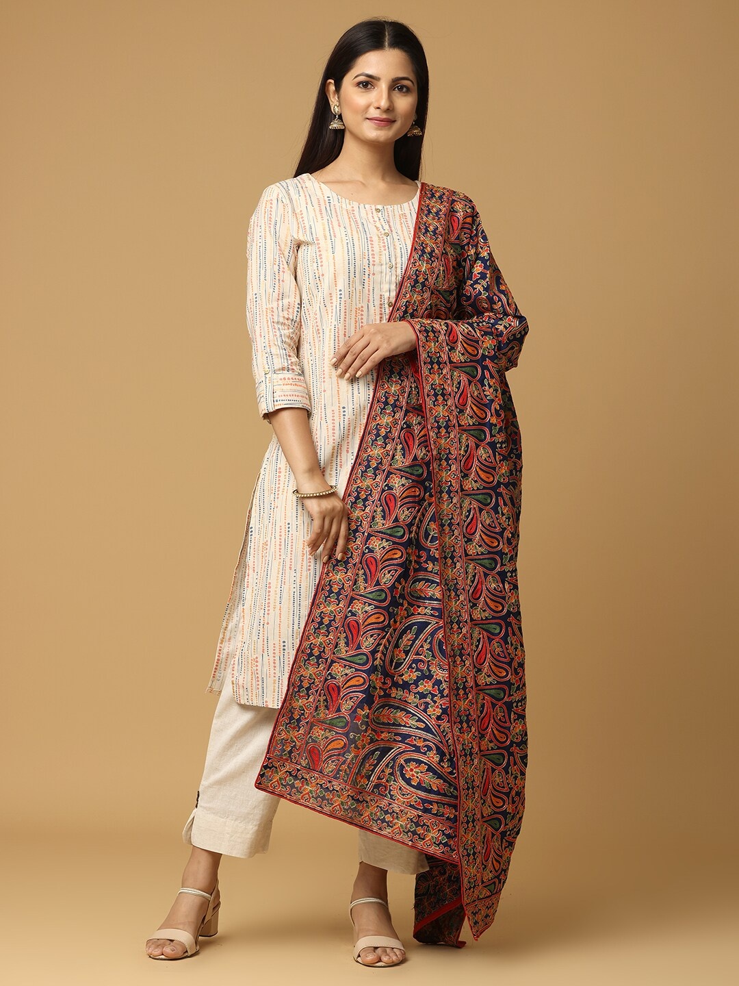 

VASTRANAND Paisley Embroidered Thread Work Dupatta, Navy blue