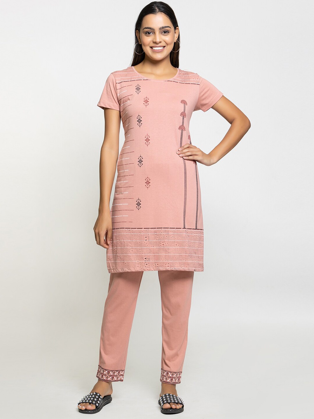 

Night Platter Geometric Printed Pure Cotton Night suit, Peach