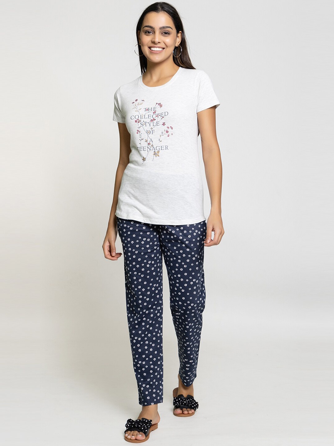 

Night Platter Typography Printed Pure Cotton Night Suit, Off white