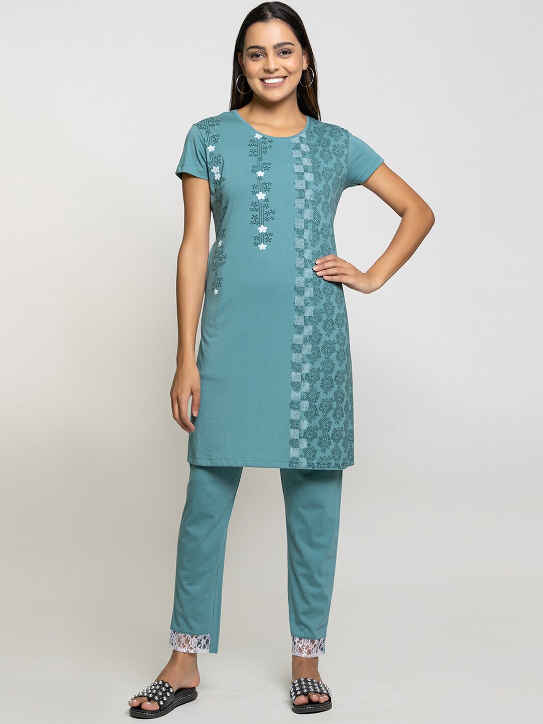 

Night Platter Floral Printed Pure Cotton Kurta With Trousers, Blue