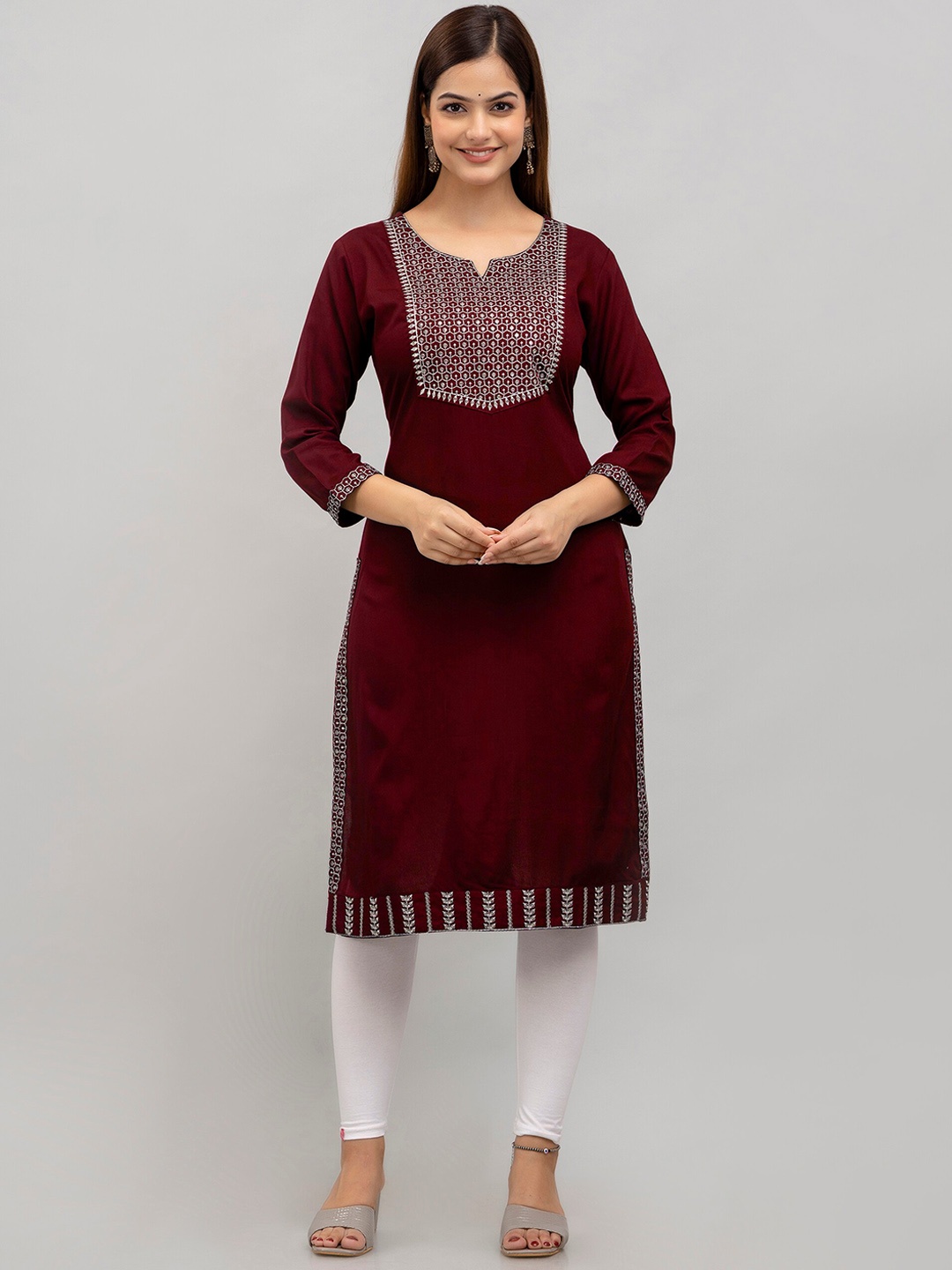 

Shedika Geometric Embroidered Sequinned Straight Kurta, Maroon