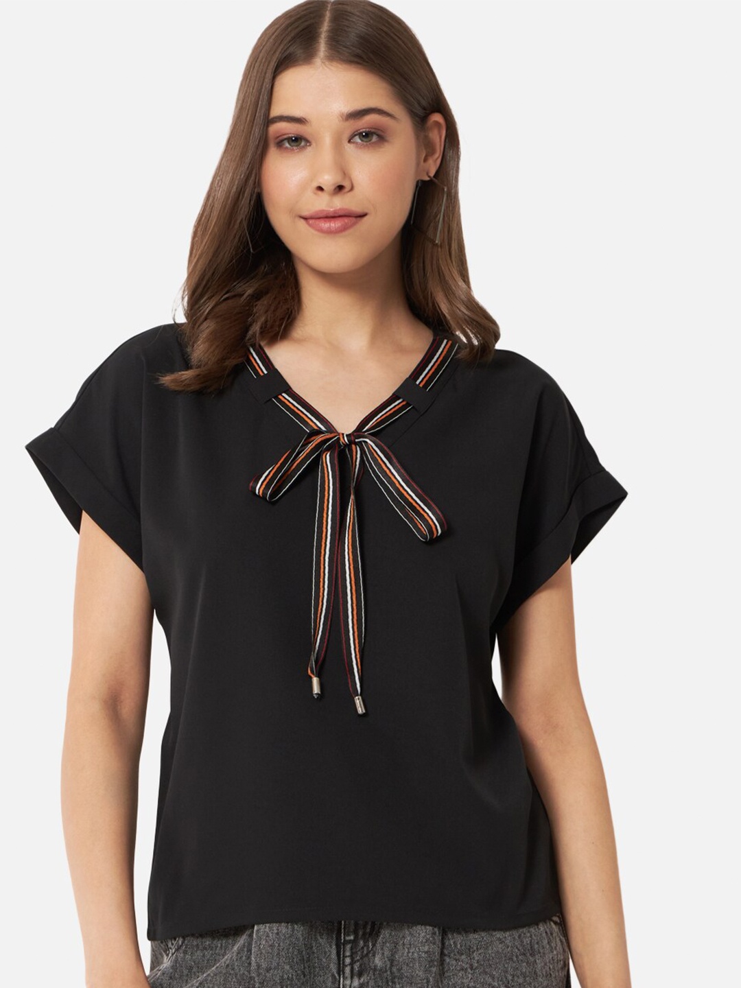 

ALL WAYS YOU V-Neck Extended Sleeves Tie-Up Detailed Regular Top, Black