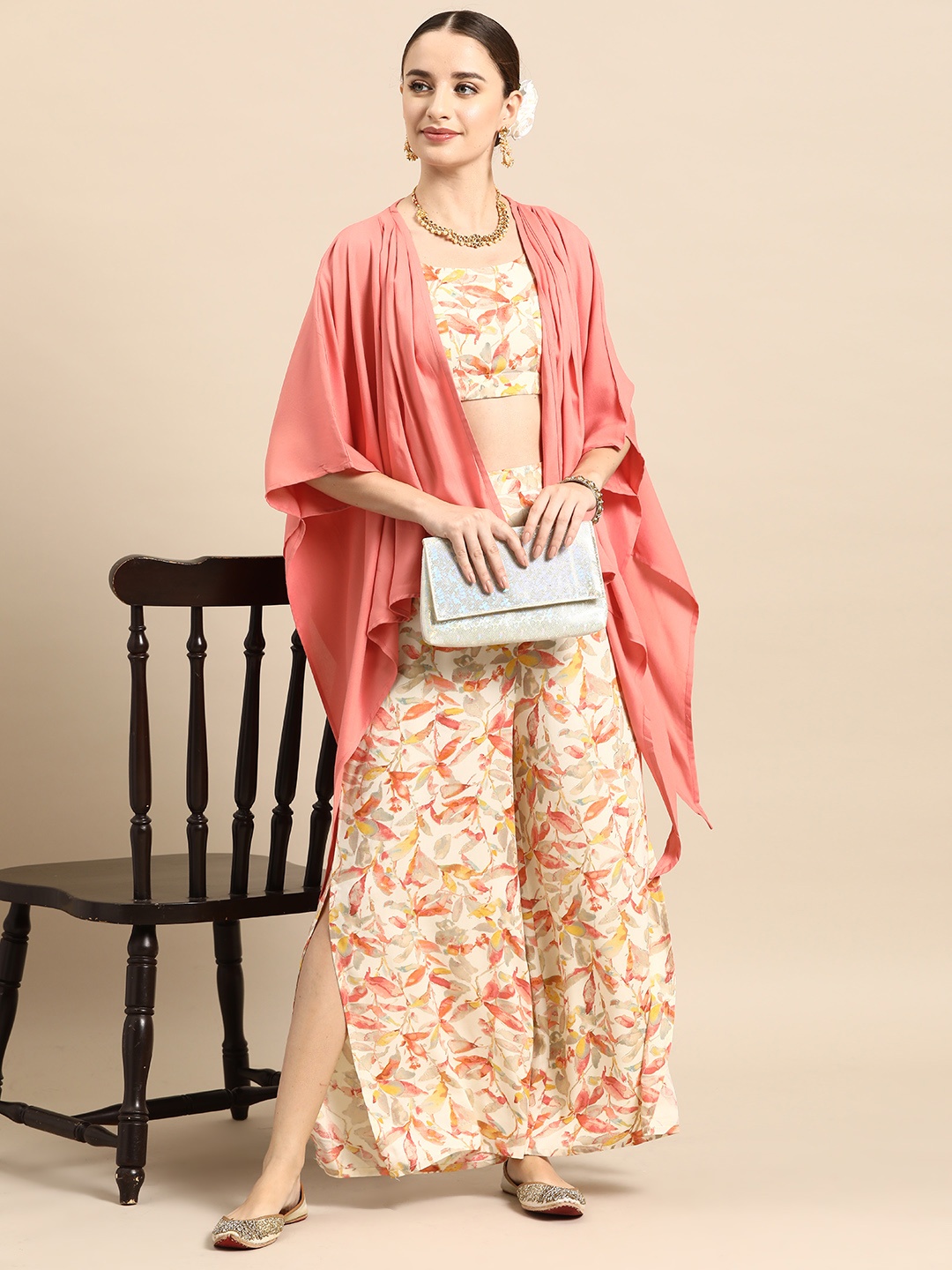 

Anouk Ethnic Printed Co-Ords with Shrug, Peach