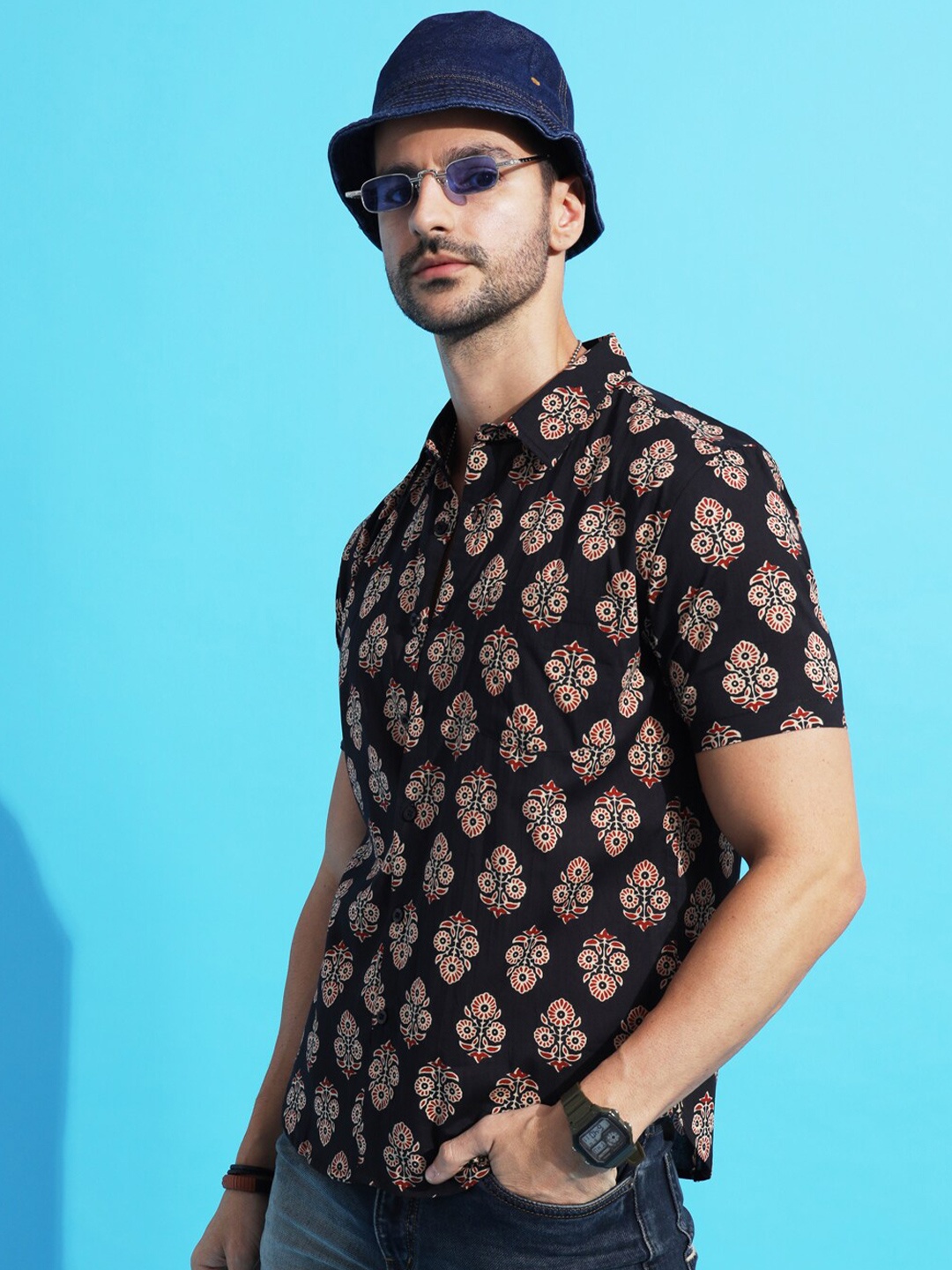 

Sutidora Classic Ethnic Motifs Printed Cotton Casual Shirt, Black