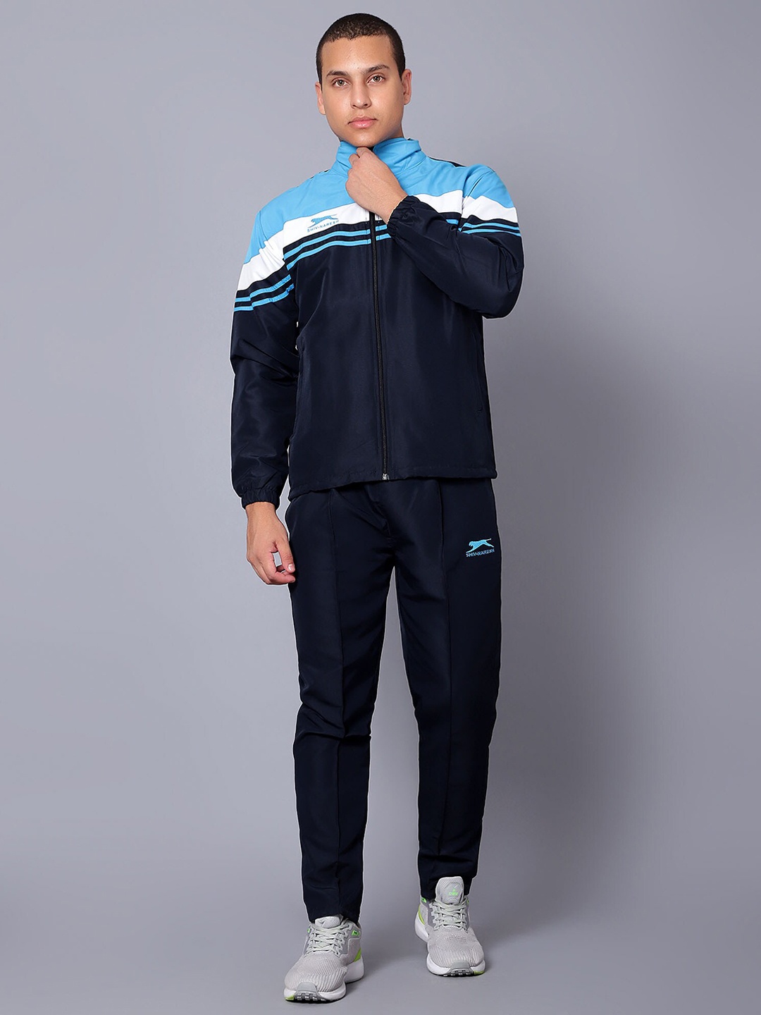 

Shiv Naresh Colourblocked Hooded Tracksuit, Navy blue