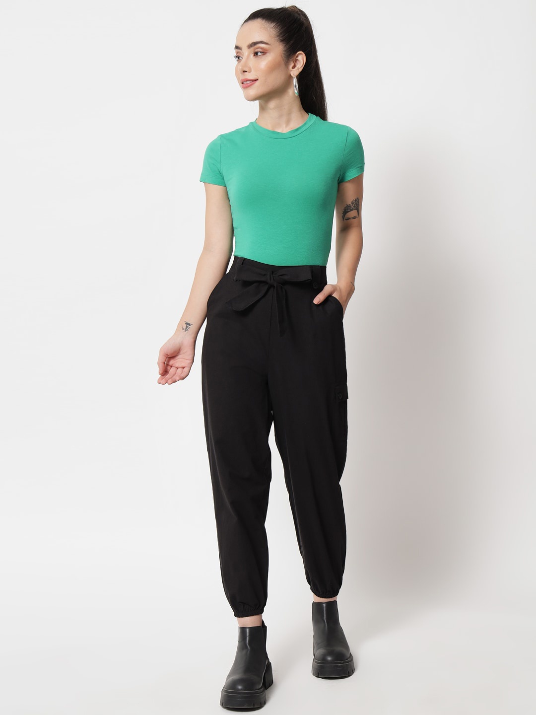 

Chemistry Women High-Rise Cotton Trousers, Black