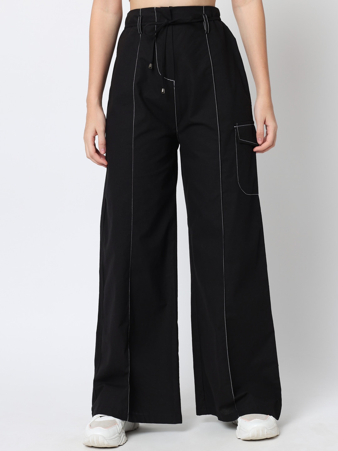 

Chemistry Women Flared High-Rise Parallel Trousers, Black