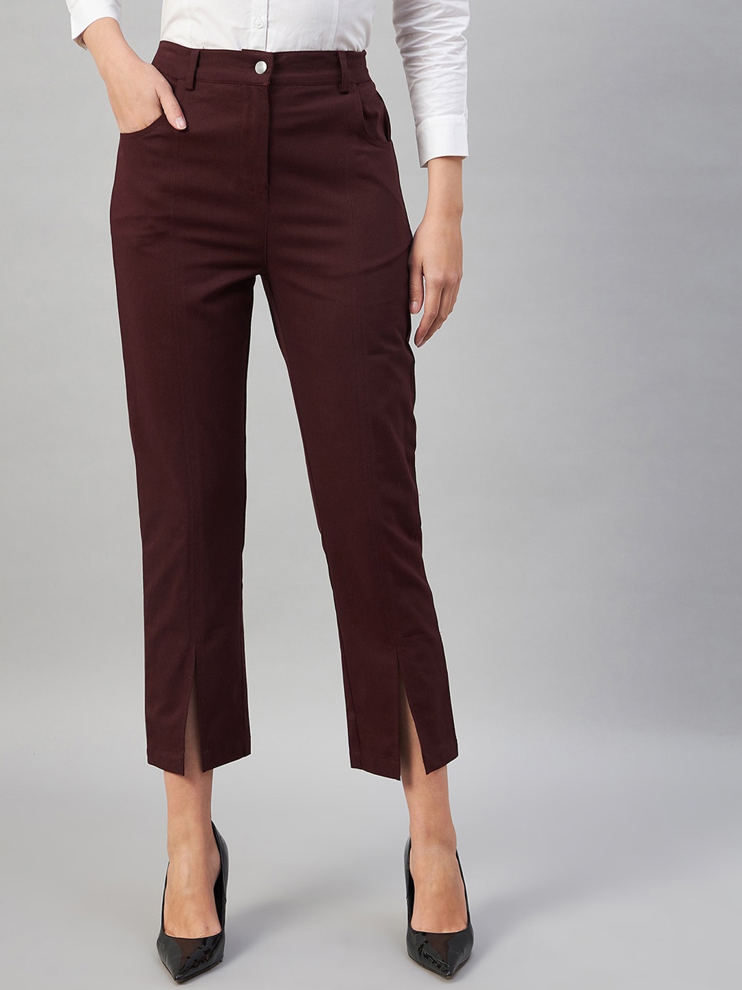 

Chemistry Women Tapered Fit High-Rise Trousers, Na