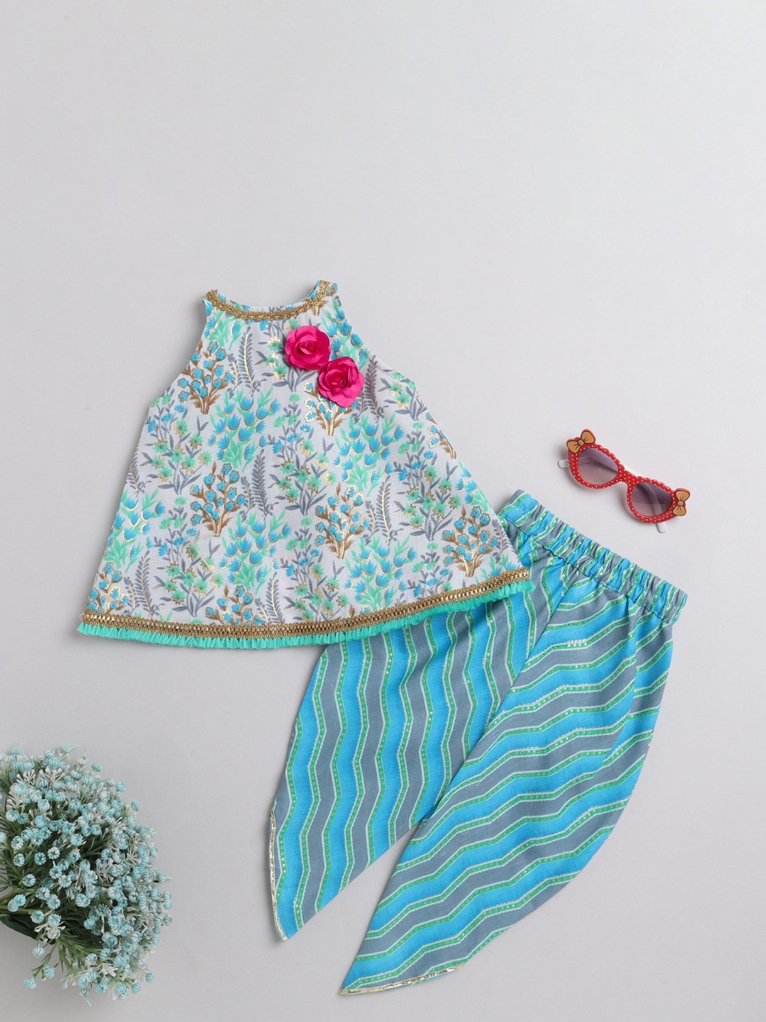 

MANY FROCKS & Floral Printed Regular Gotta Patti Pure Cotton Kurta With Dhoti Pants, Blue