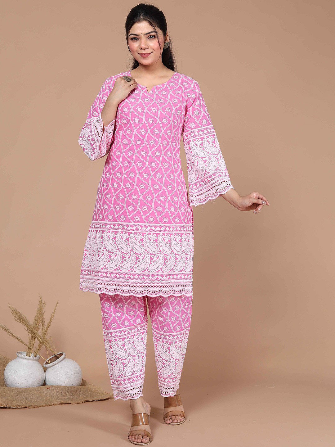

MIRAVAN Floral Embroidered Regular Chikankari Pure Cotton Kurta with Trousers, Pink