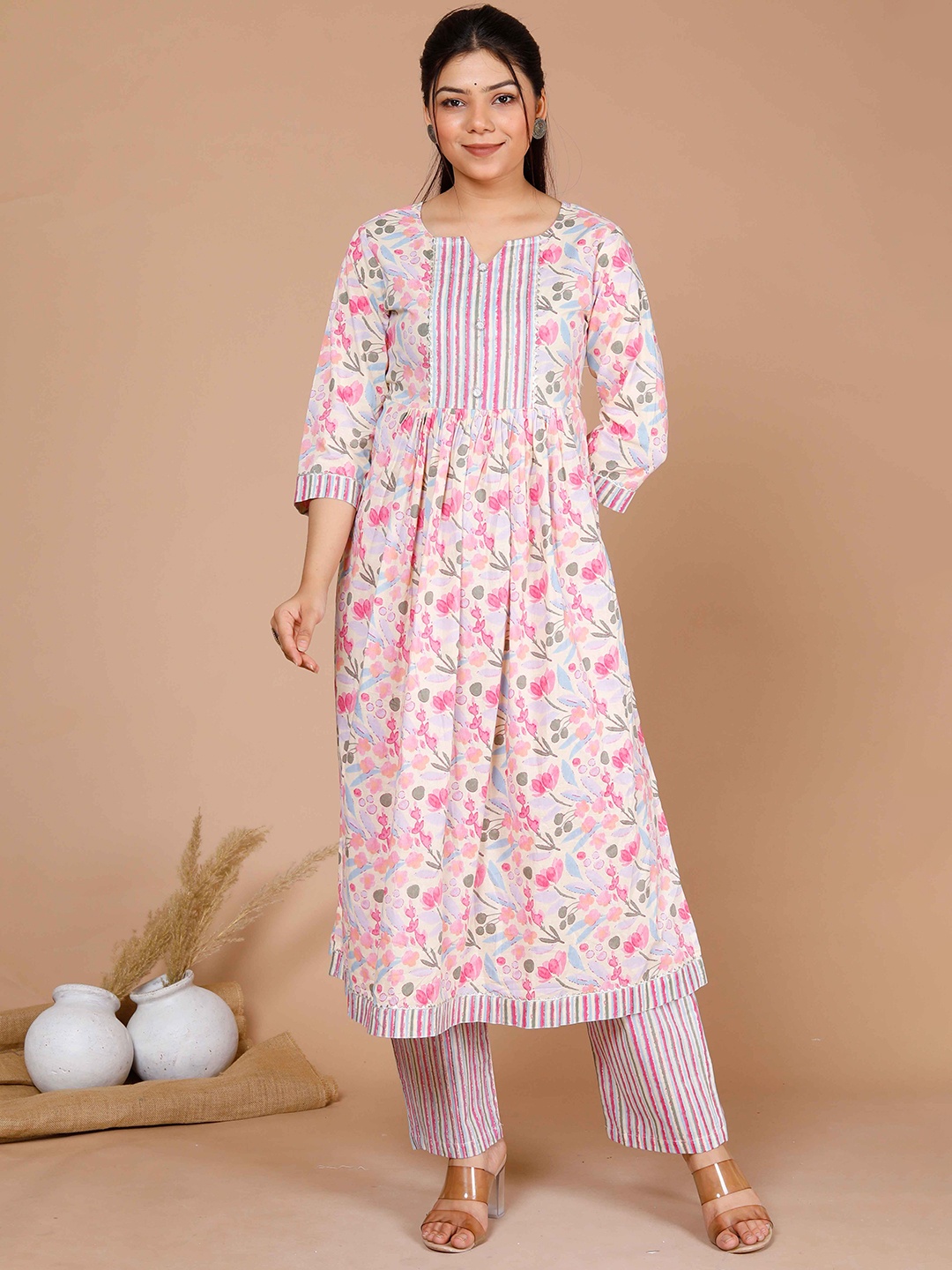 

MIRAVAN Floral Printed Regular Gotta Patti Pure Cotton Kurta with Palazzos, Pink