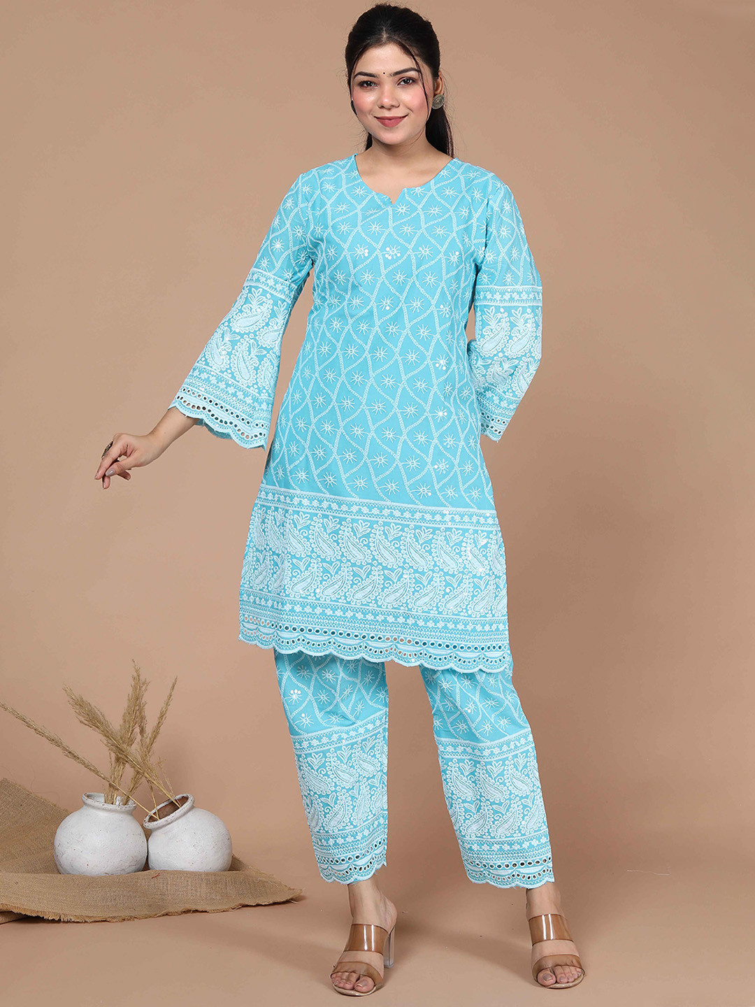 

MIRAVAN Floral Embroidered Chikankari Pure Cotton Kurta With Palazzos, Blue