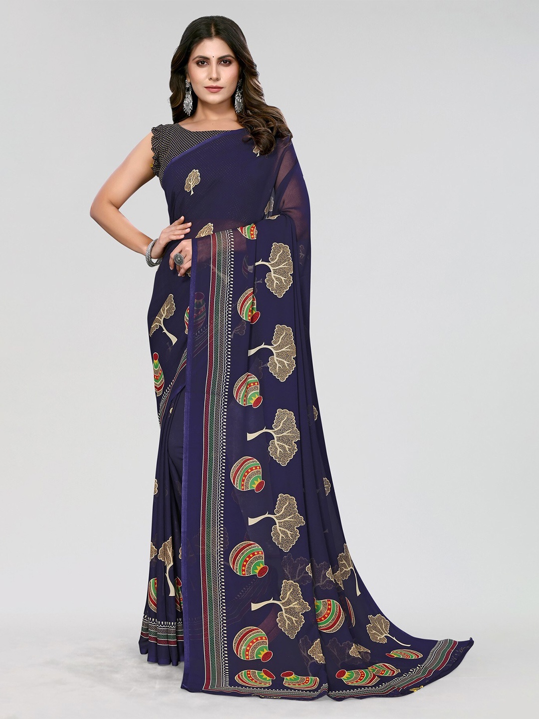

Yashika Floral Printed Saree, Navy blue