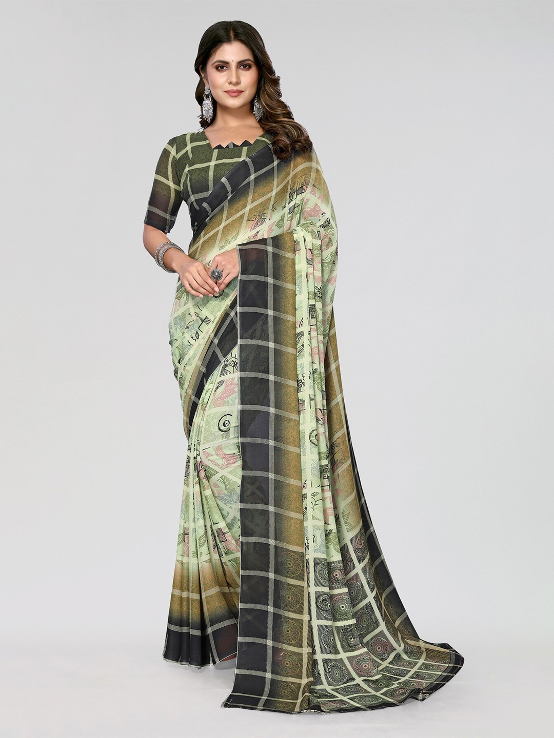 

Yashika Floral Printed Silk Cotton Saree, Green