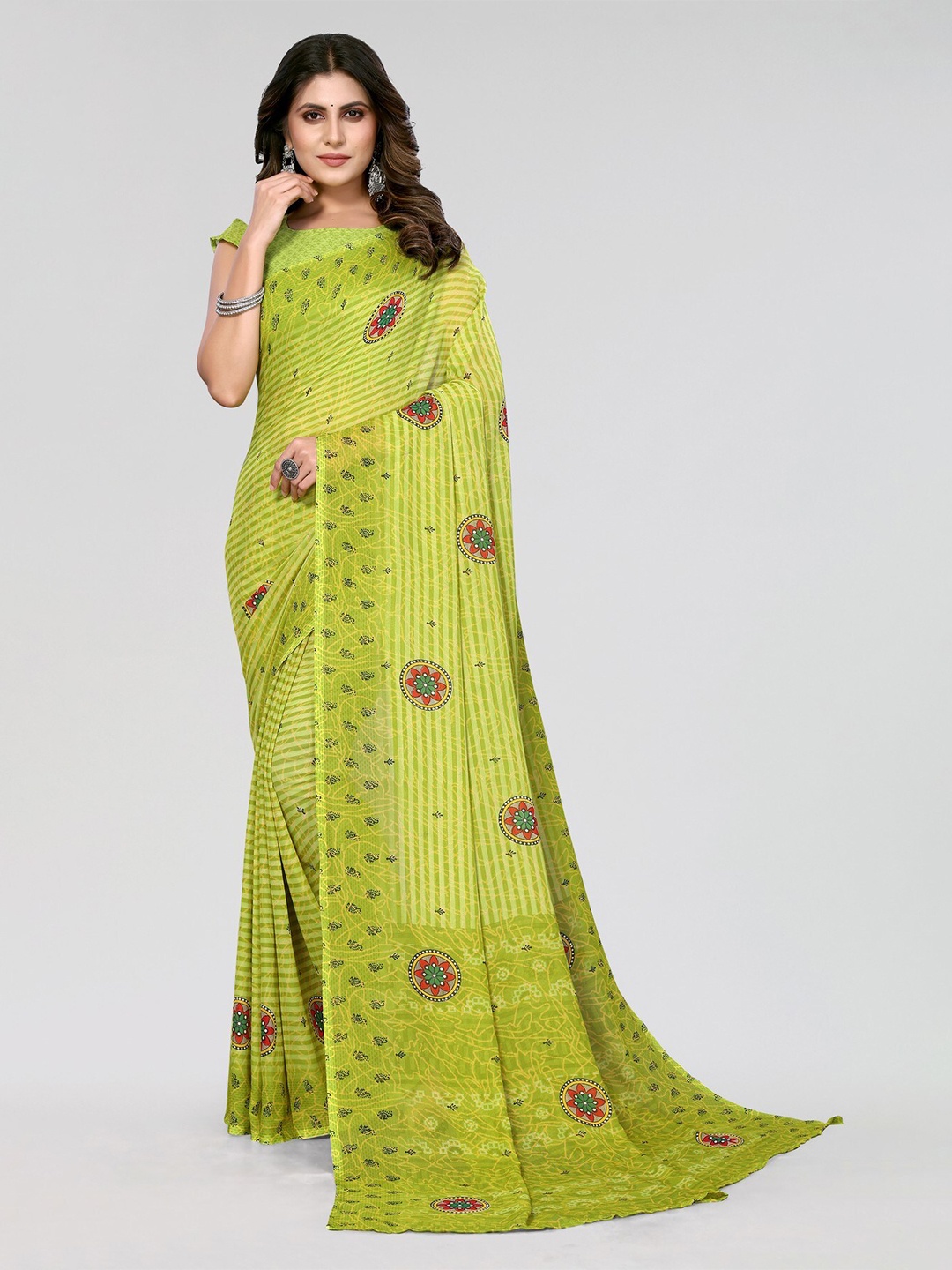 

Yashika Ethnic Motifs Printed Poly Georgette Leheriya Saree, Green