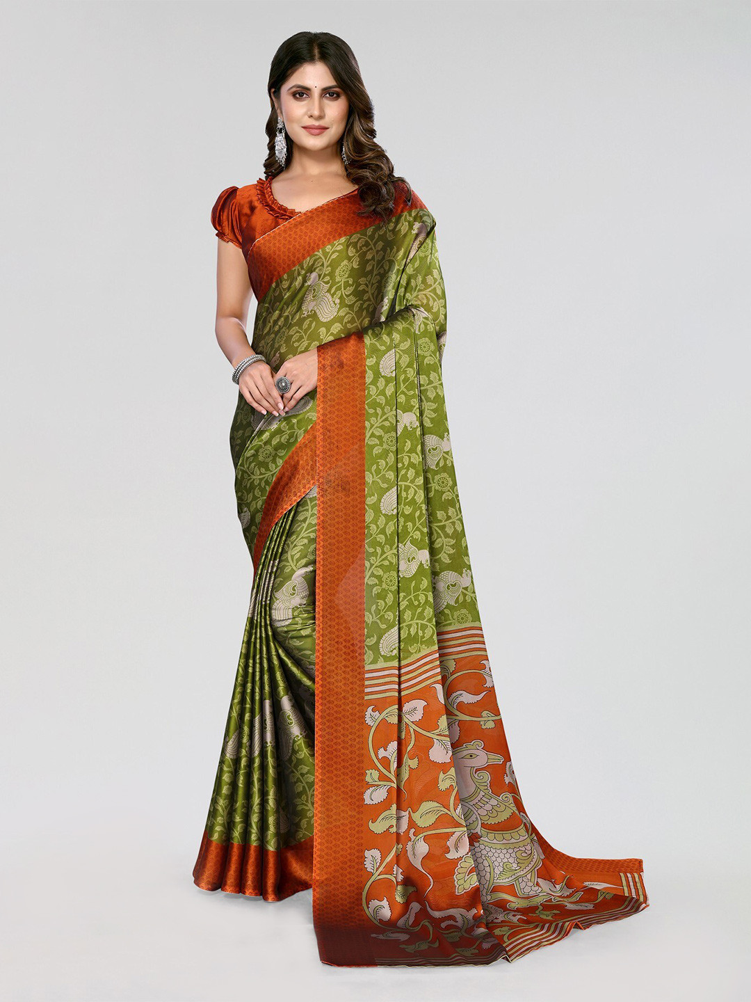 

Yashika Floral Printed Saree, Orange