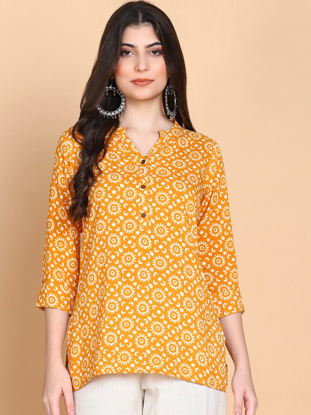 

HERE&NOW Yellow Ethnic Motifs Printed Mandarin Collar Straight Kurti
