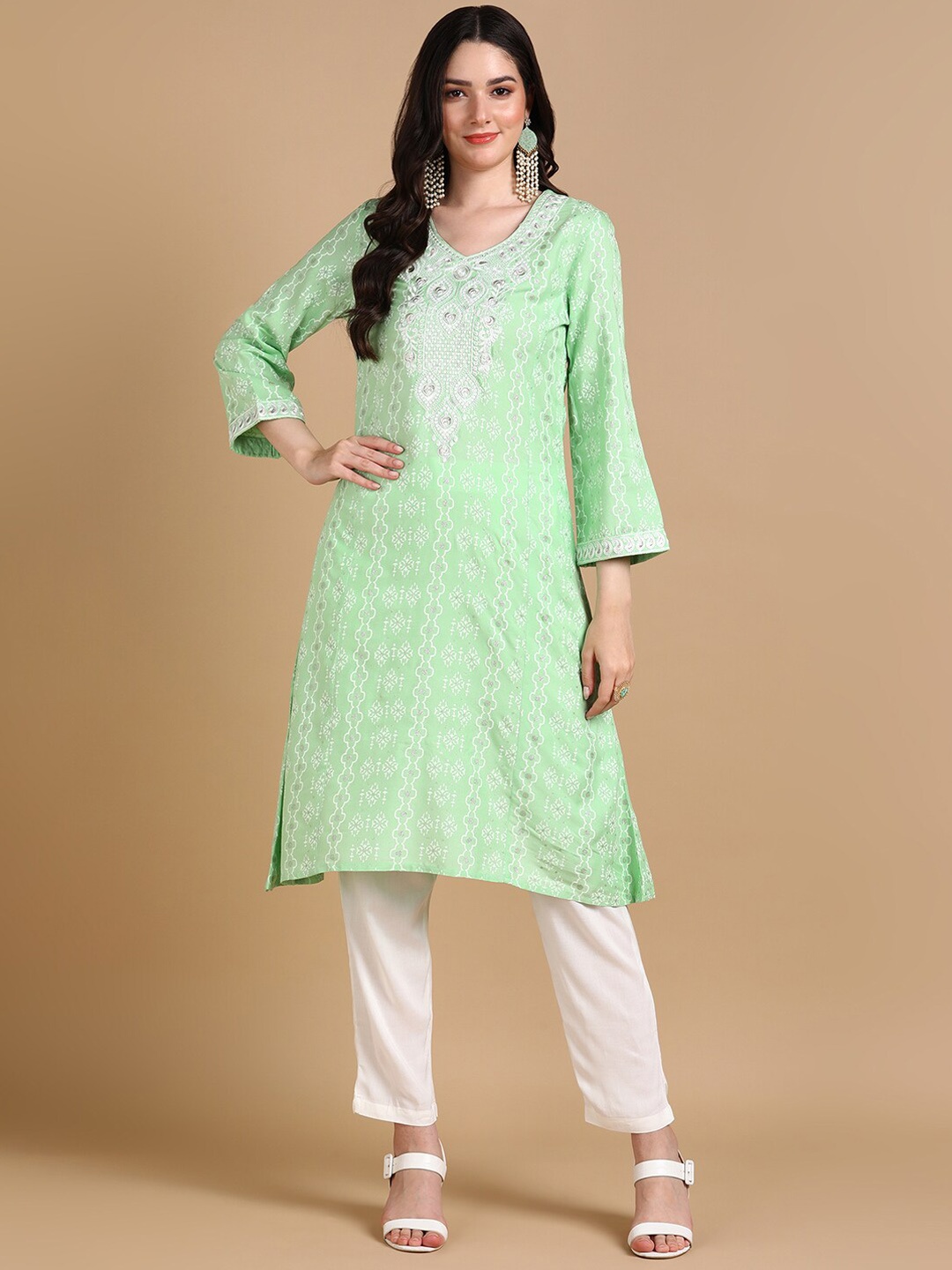 

HERE&NOW Floral Printed Regular Thread Work Kurta With Trousers, Green