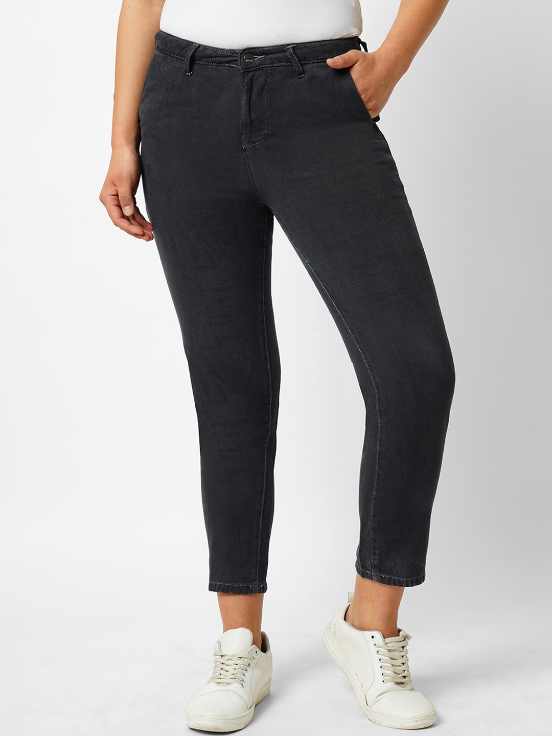 

Kraus Jeans Women Slim Fit Mid-Rise Clean Look Jeans, Grey