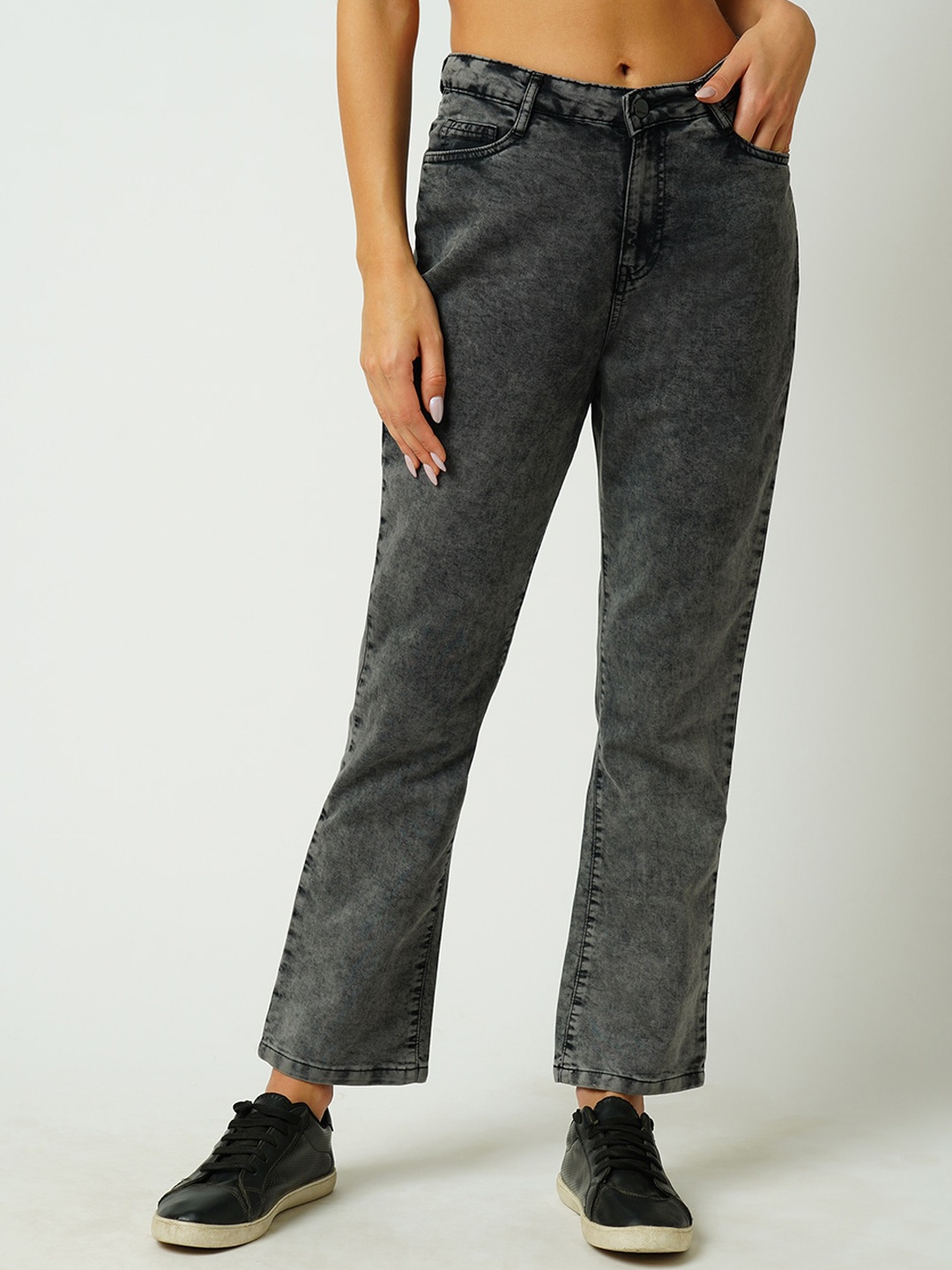 

Kraus Jeans Women Straight Fit High-Rise Heavy Fade Stretchable Jeans, Grey