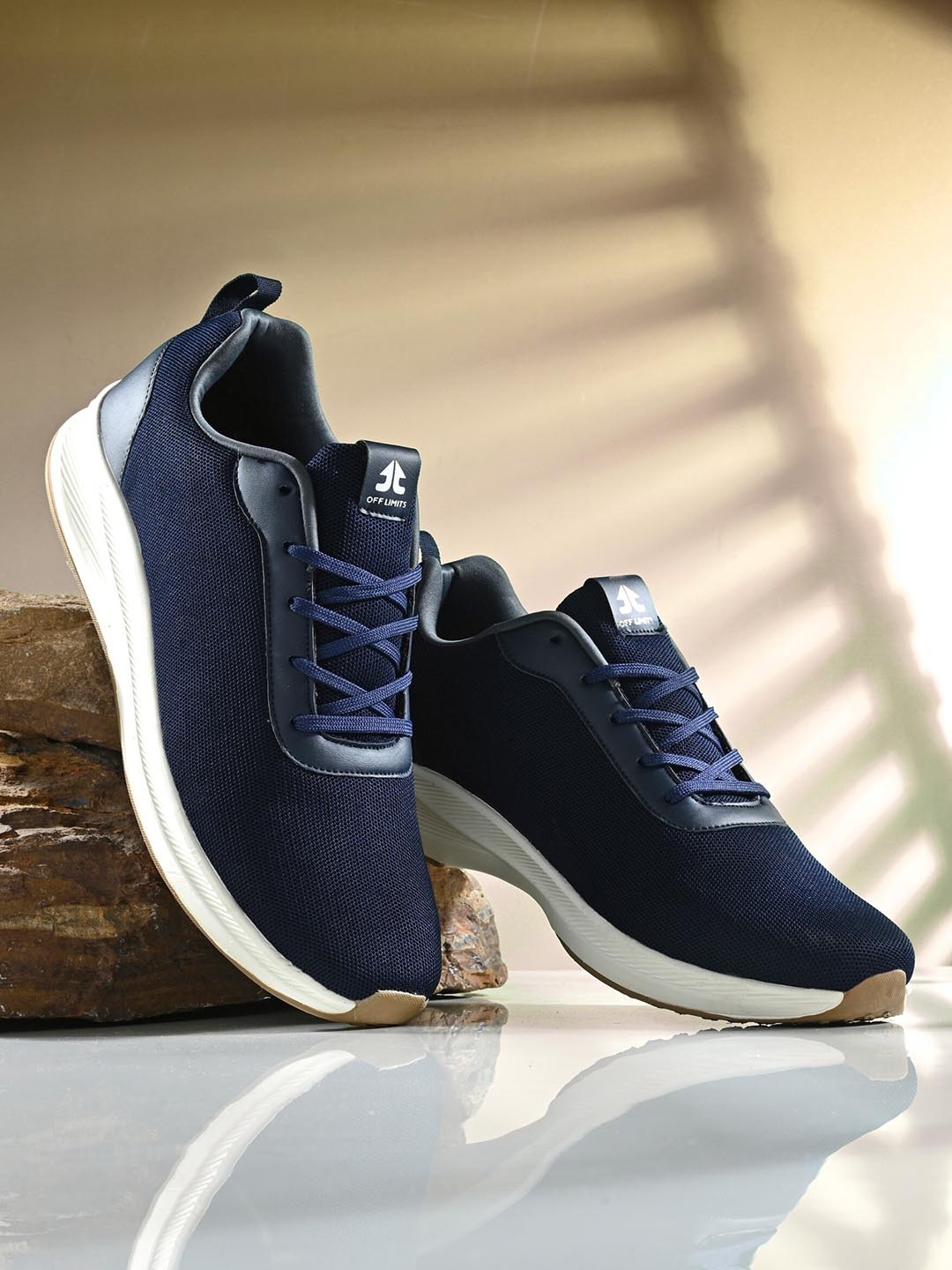 

OFF LIMITS Men Mesh Running Non-Marking Shoes, Navy blue