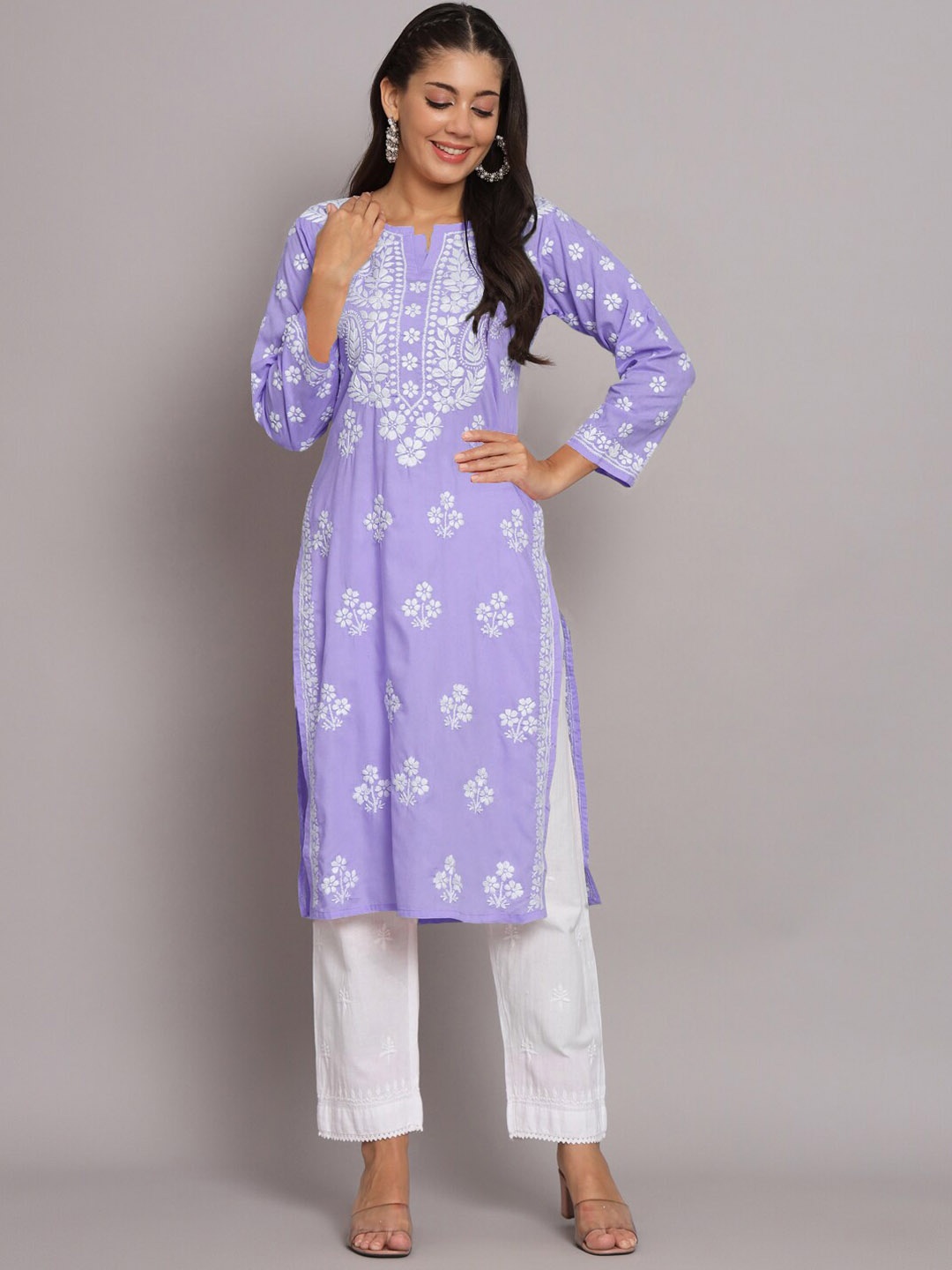 

PARAMOUNT CHIKAN Women Embroidered Chikankari Cotton Straight Kurta, Lavender