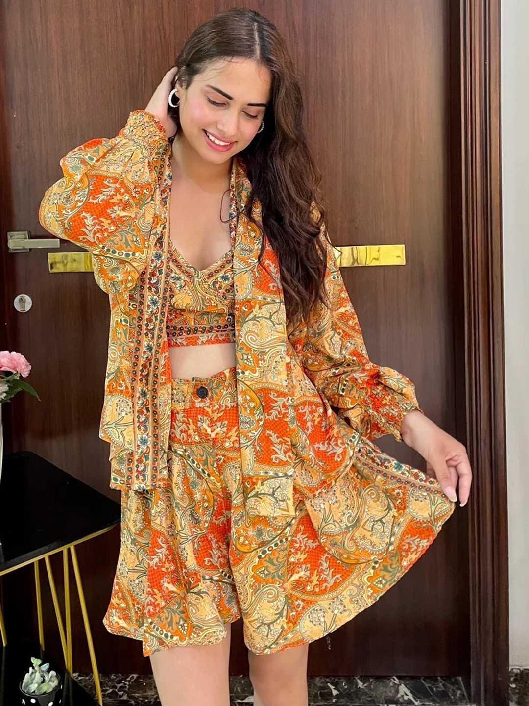 

smisingbee Boho Printed Top & Shorts With Shrug, Orange